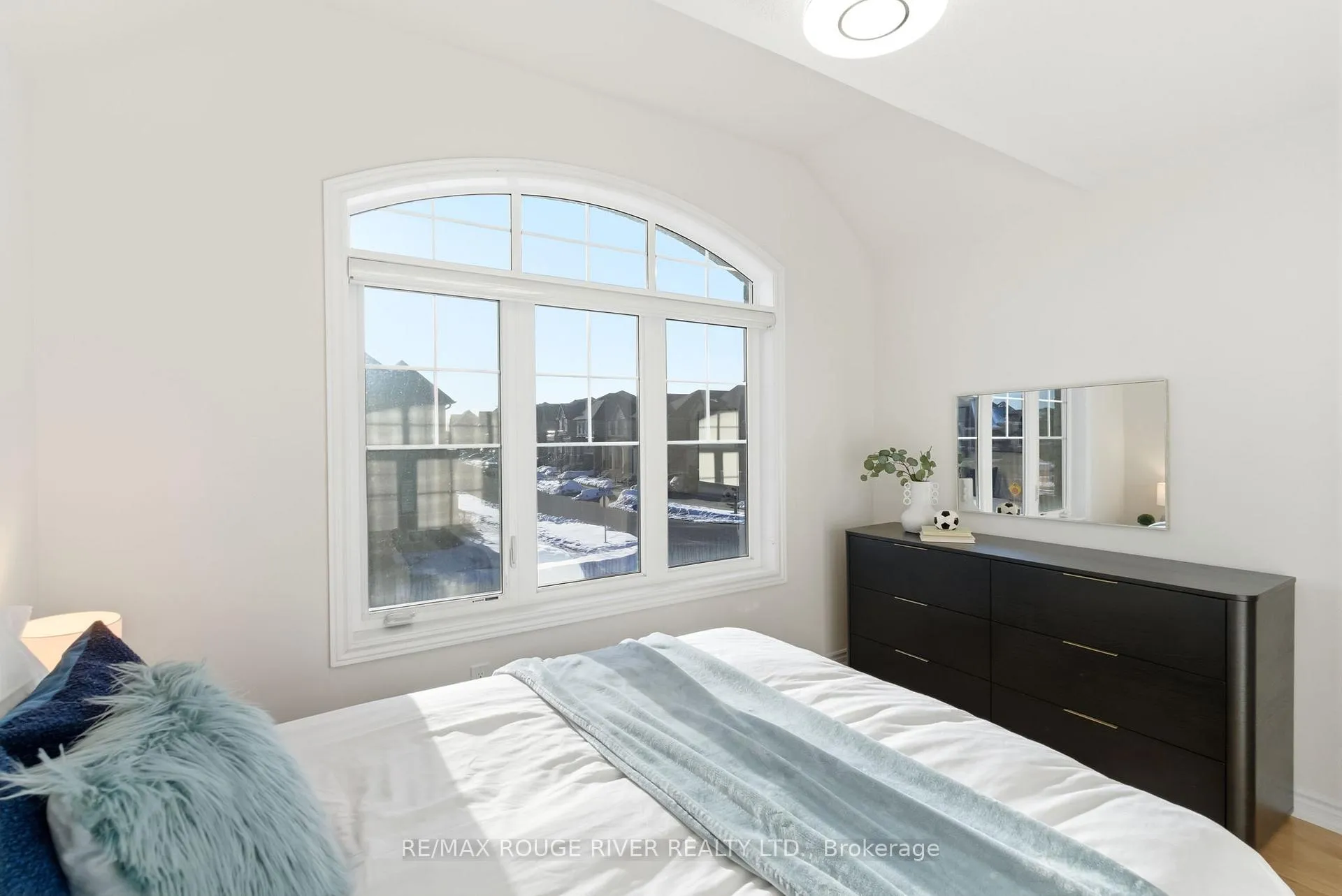 Photo 38 of 27 Swordfish Drive, Whitby, Lynde Creek — HOMEH