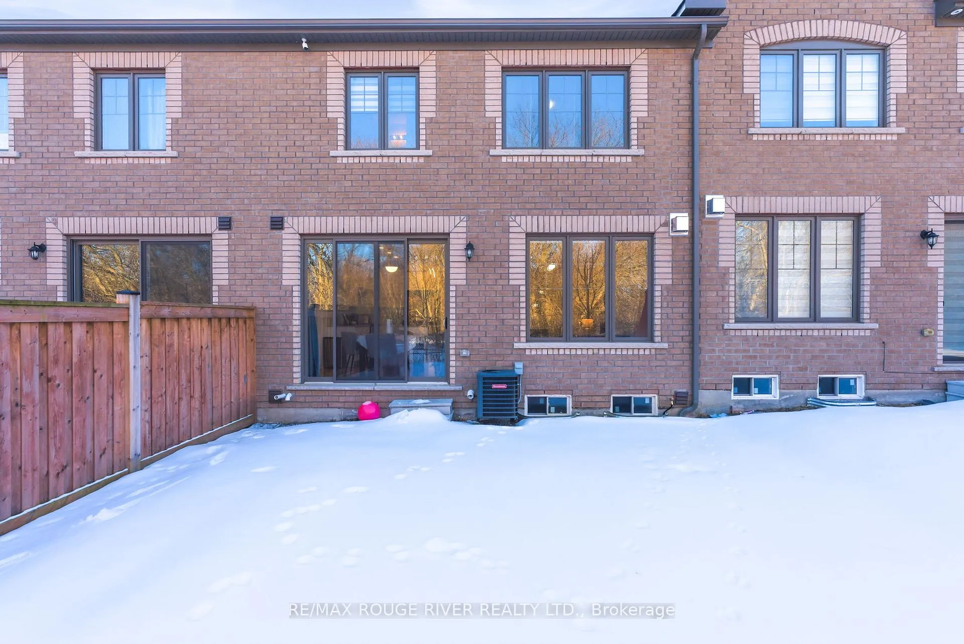 Photo 42 of 27 Swordfish Drive, Whitby, Lynde Creek — HOMEH