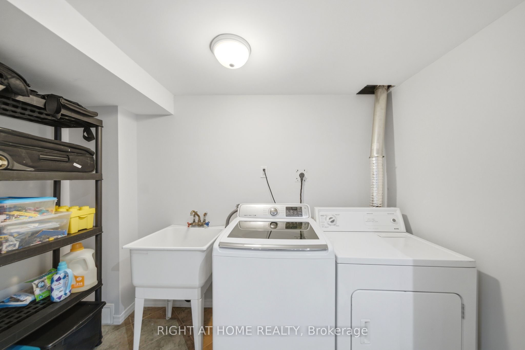 Photo 26 of 2230 Sutton Drive, Burlington, Orchard — HOMEH