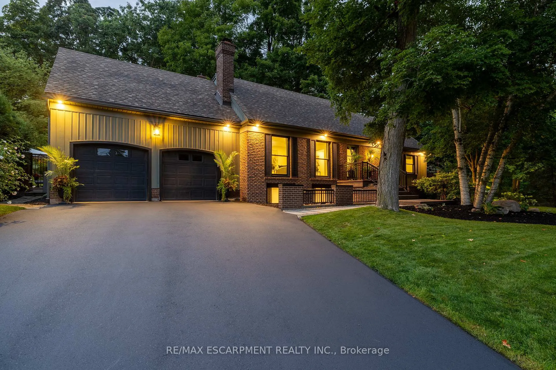 Front of 2129 Highview Drive