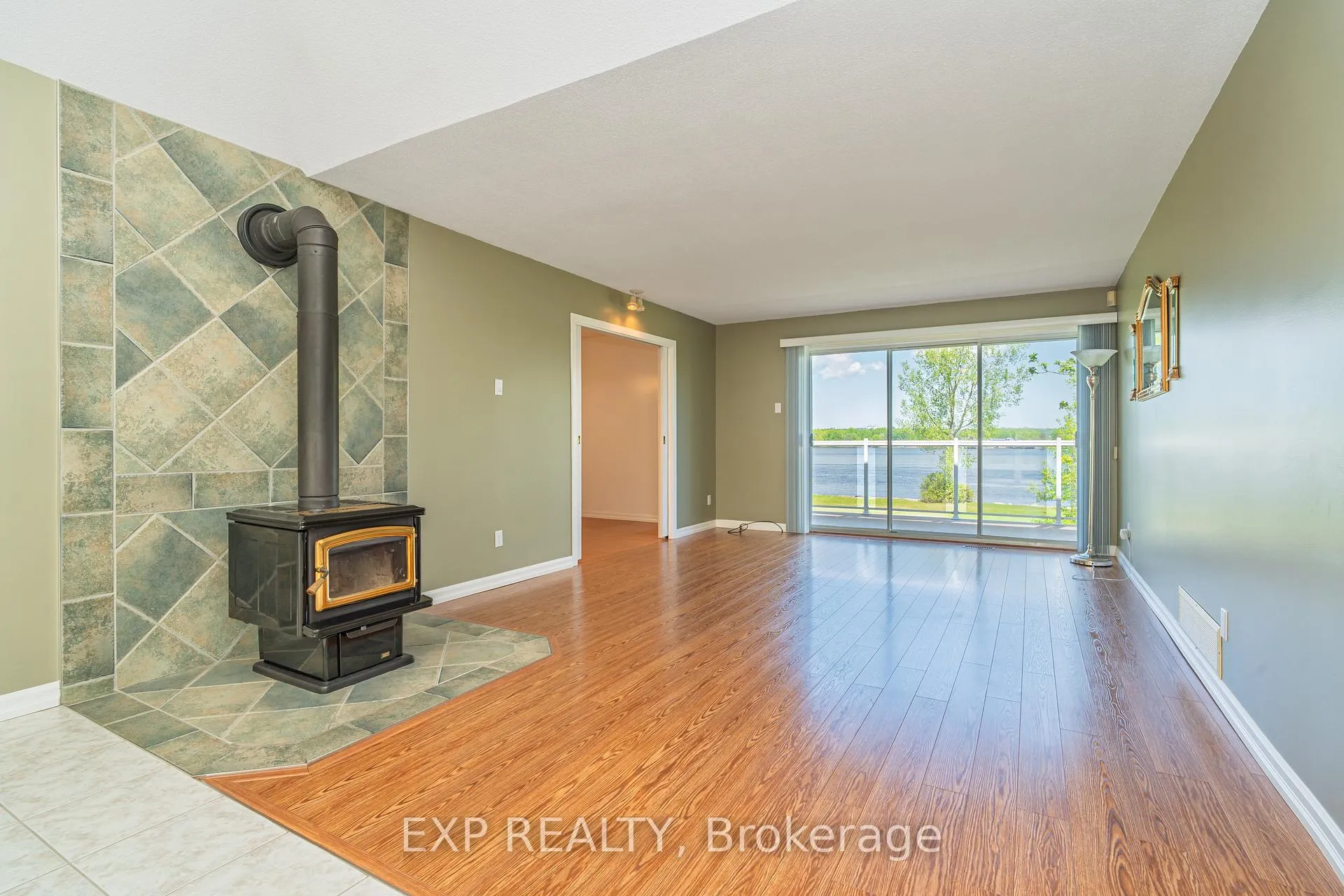Photo 7 of 2577 Regional Rd 174, Ottawa, Cumberland Village — HOMEH