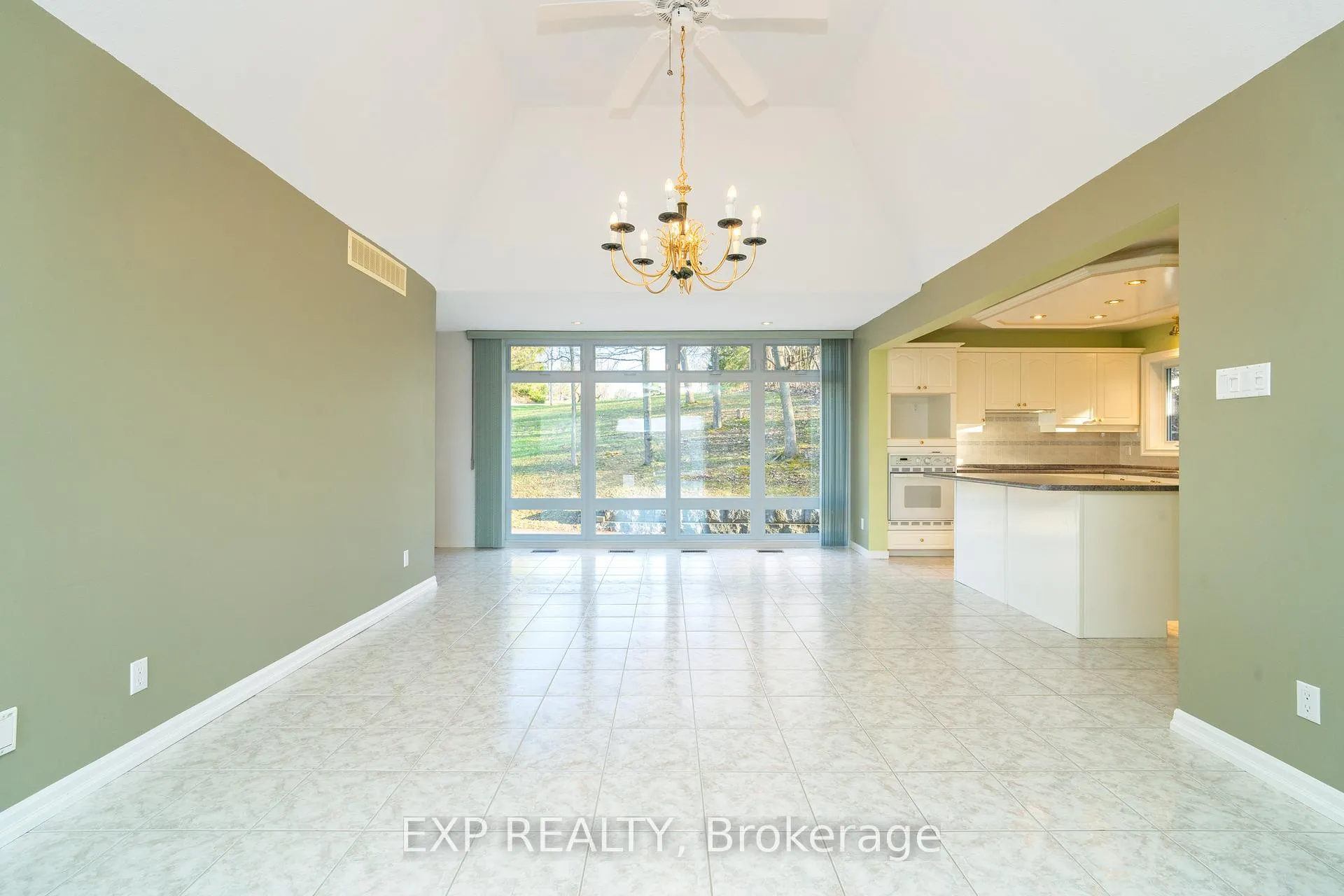 Photo 9 of 2577 Regional Rd 174, Ottawa, Cumberland Village — HOMEH