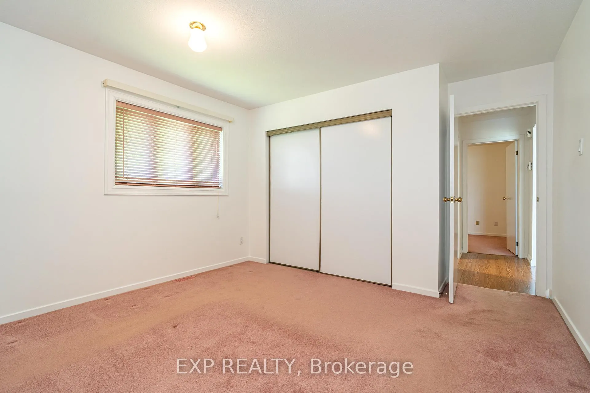 Photo 15 of 2577 Regional Rd 174, Ottawa, Cumberland Village — HOMEH
