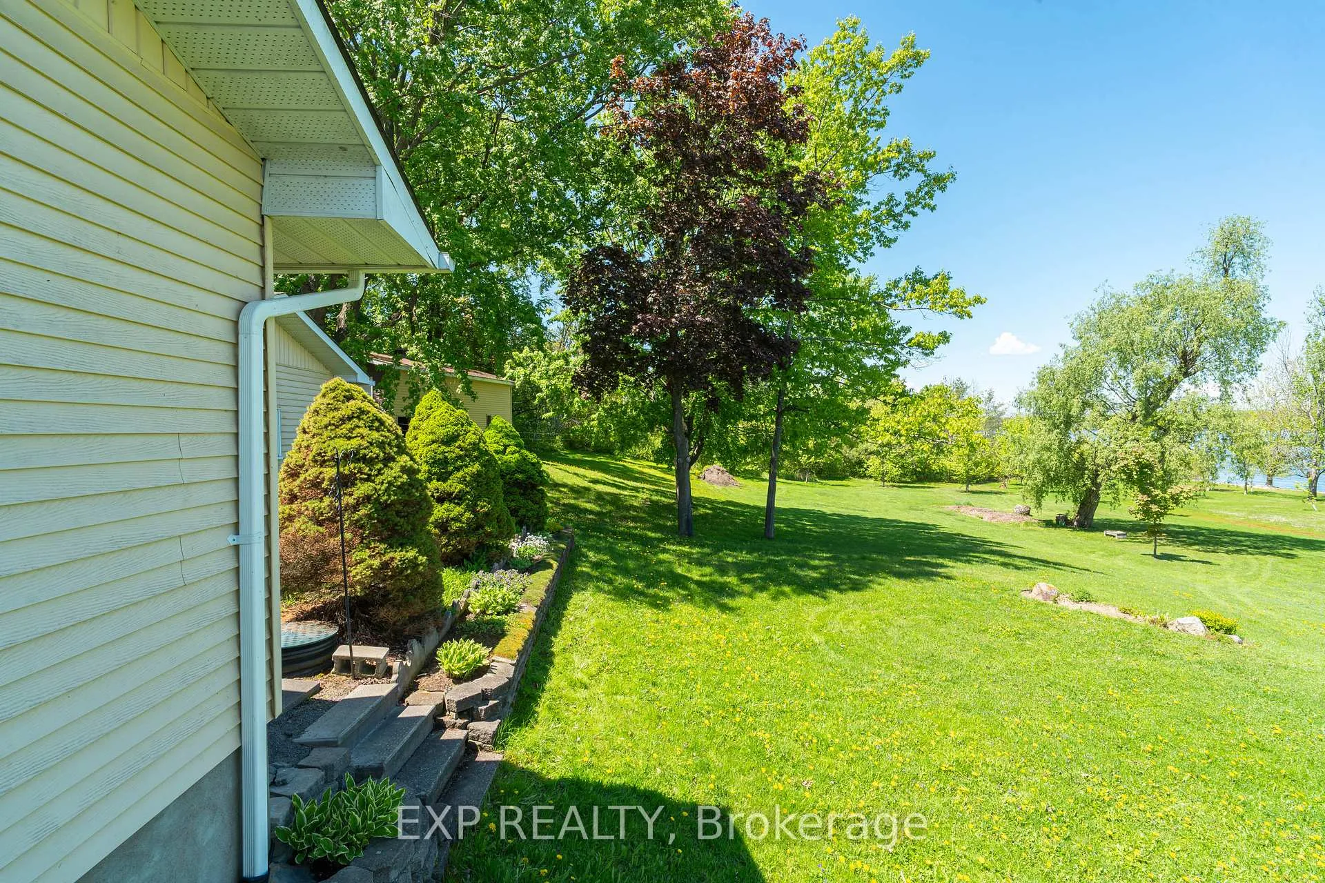 Photo 25 of 2577 Regional Rd 174, Ottawa, Cumberland Village — HOMEH