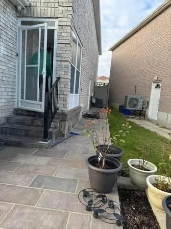 Photo 1 of Unit Basement, 29 James Edward Drive, Markham, Middlefield — HOMEH