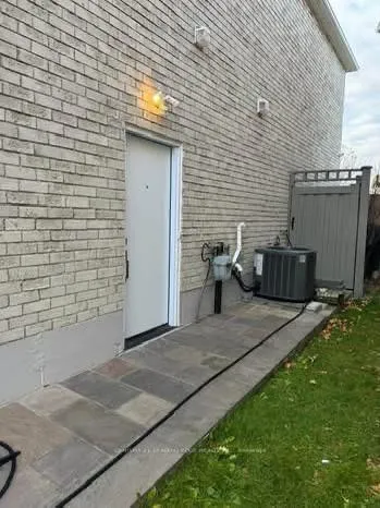 Photo 2 of Unit Basement, 29 James Edward Drive, Markham, Middlefield — HOMEH