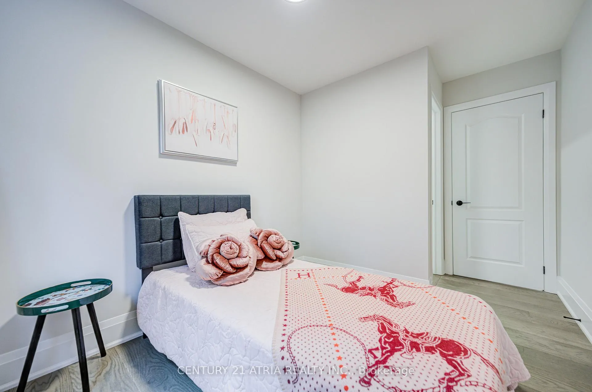 Photo 19 of 33 Sir Brandiles Place, Markham, Markham Village — HOMEH