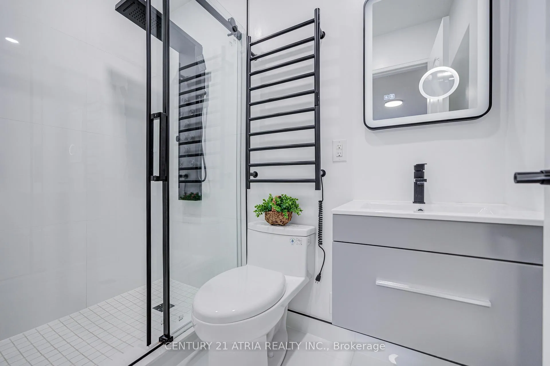 Photo 27 of 33 Sir Brandiles Place, Markham, Markham Village — HOMEH