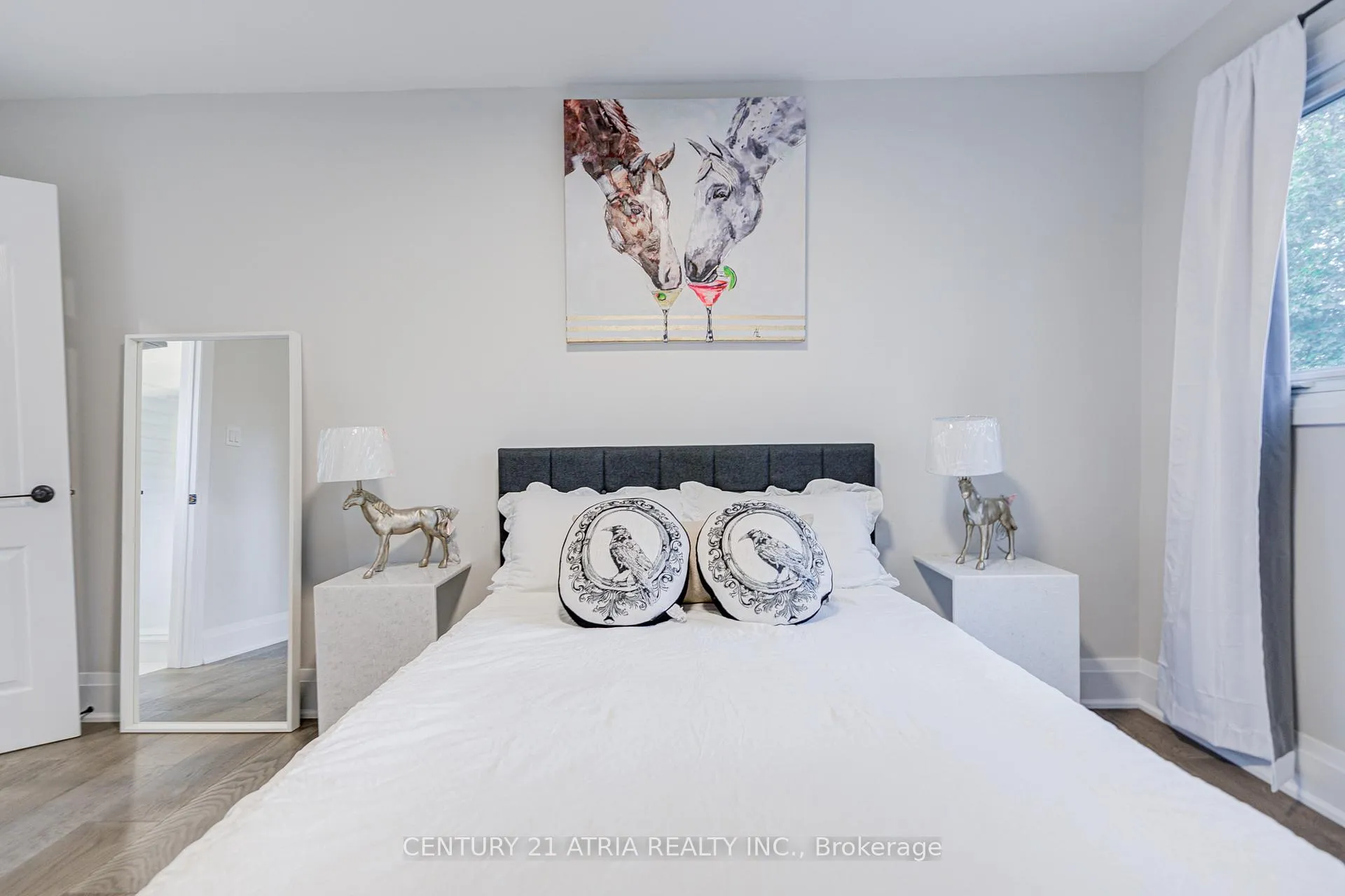 Photo 29 of 33 Sir Brandiles Place, Markham, Markham Village — HOMEH
