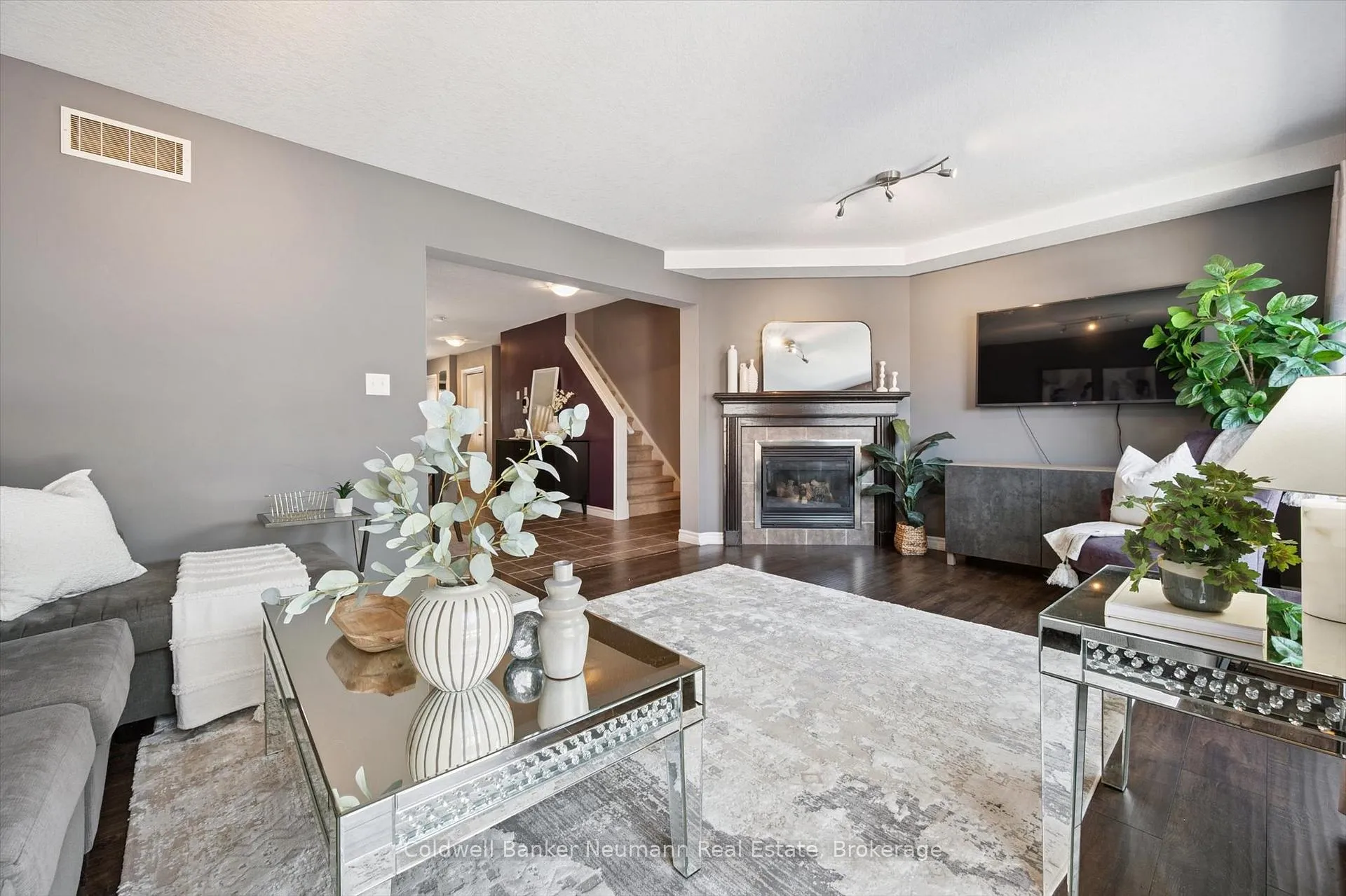 Photo 18 of Unit 37, 20 Shackleton Drive, Guelph, Grange Road — HOMEH