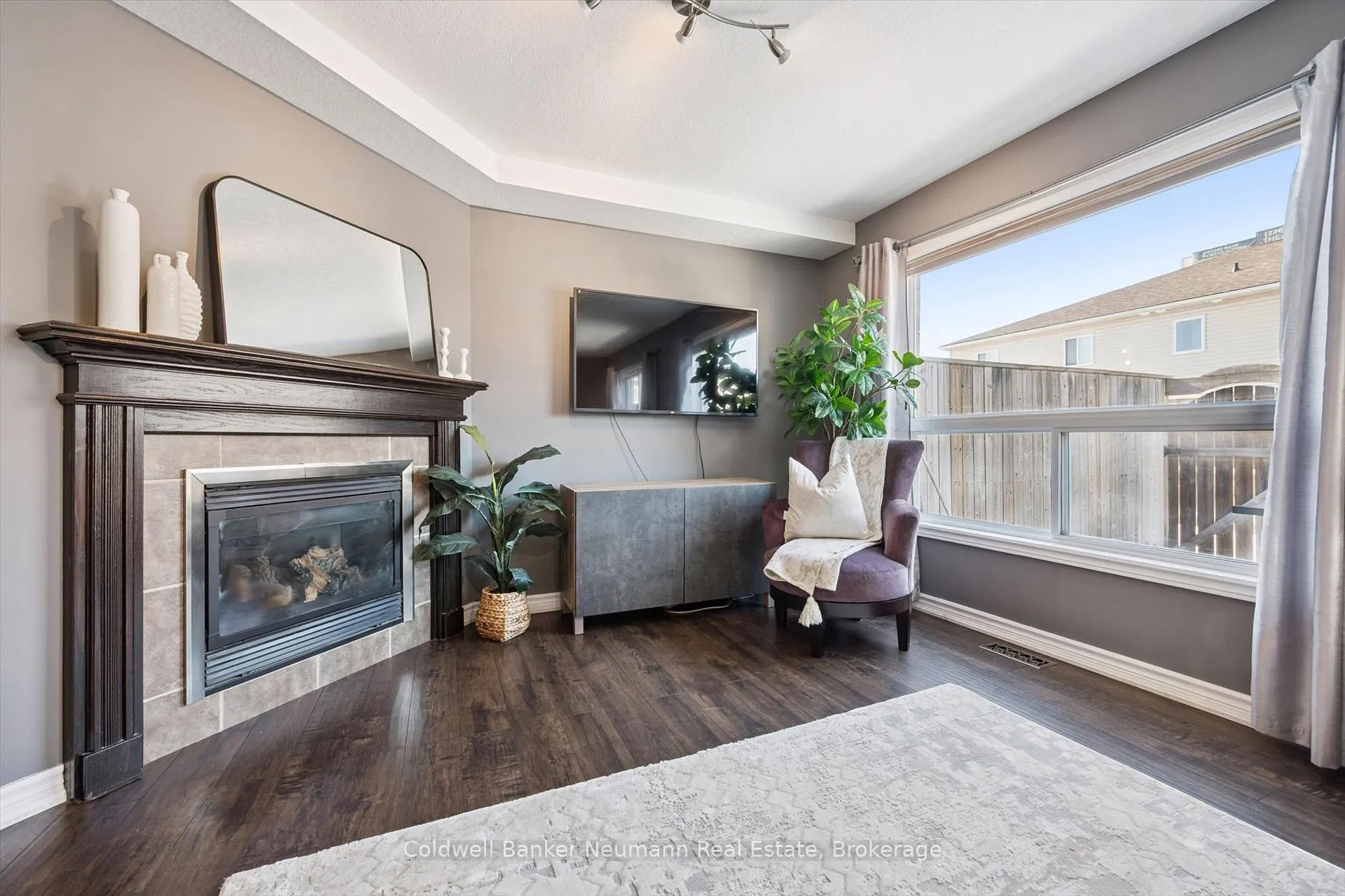 Photo 19 of Unit 37, 20 Shackleton Drive, Guelph, Grange Road — HOMEH