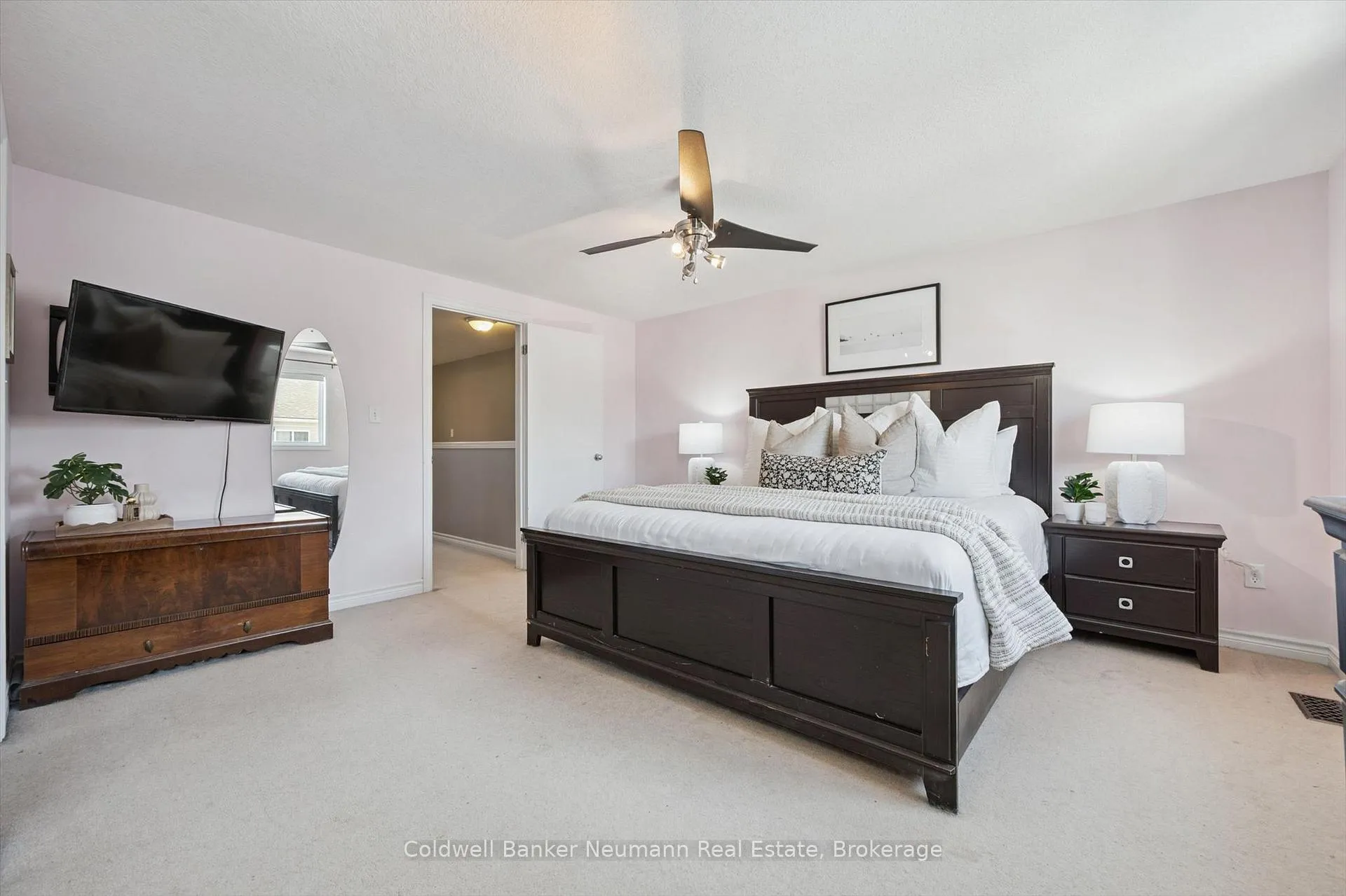 Photo 20 of Unit 37, 20 Shackleton Drive, Guelph, Grange Road — HOMEH