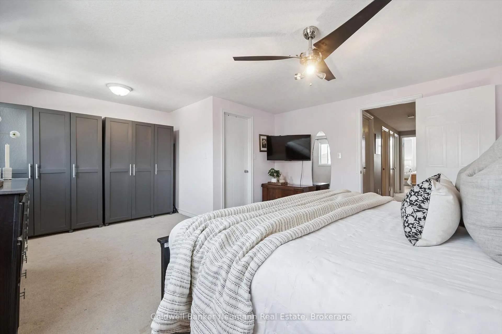 Photo 22 of Unit 37, 20 Shackleton Drive, Guelph, Grange Road — HOMEH