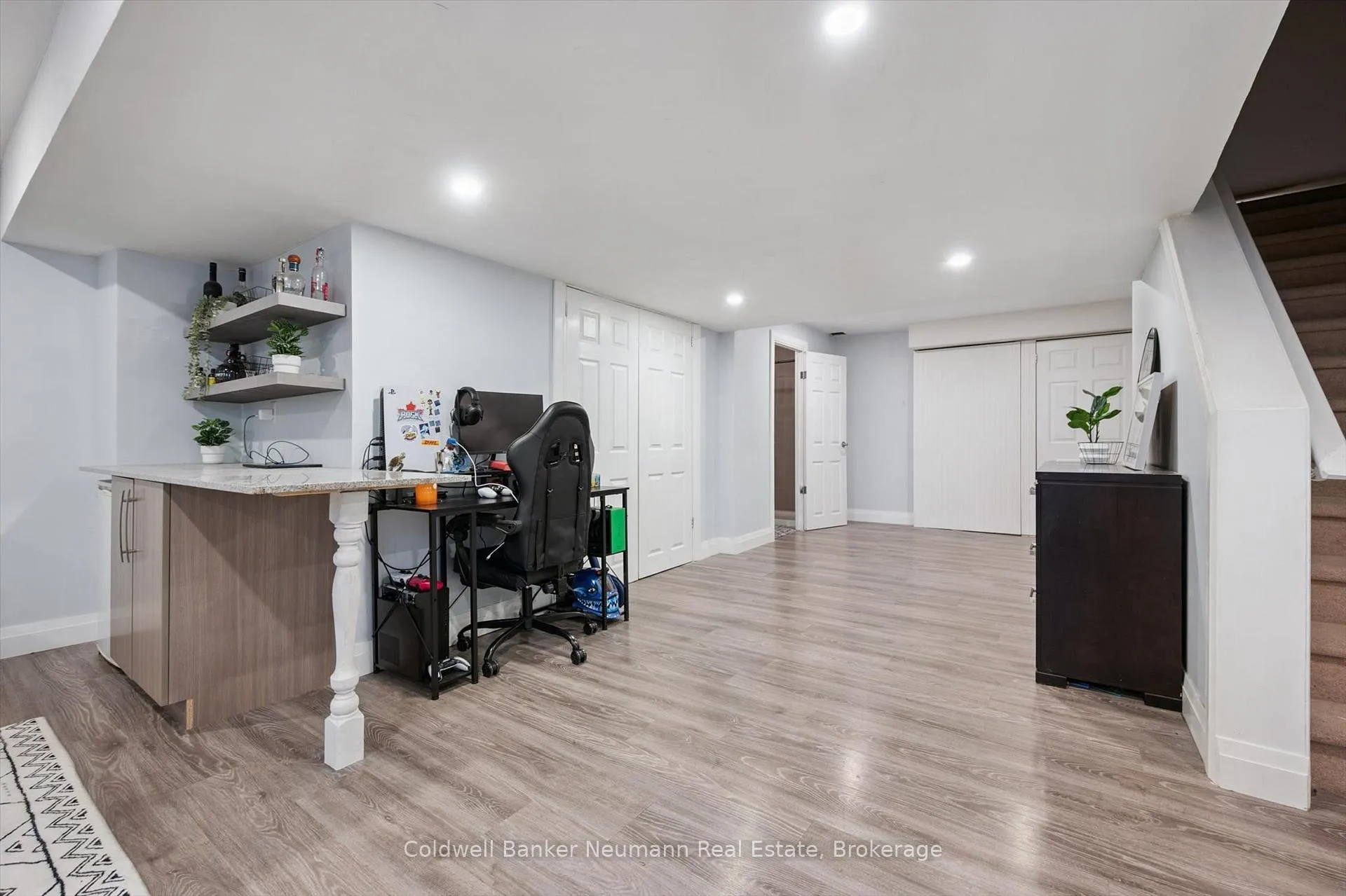 Photo 29 of Unit 37, 20 Shackleton Drive, Guelph, Grange Road — HOMEH