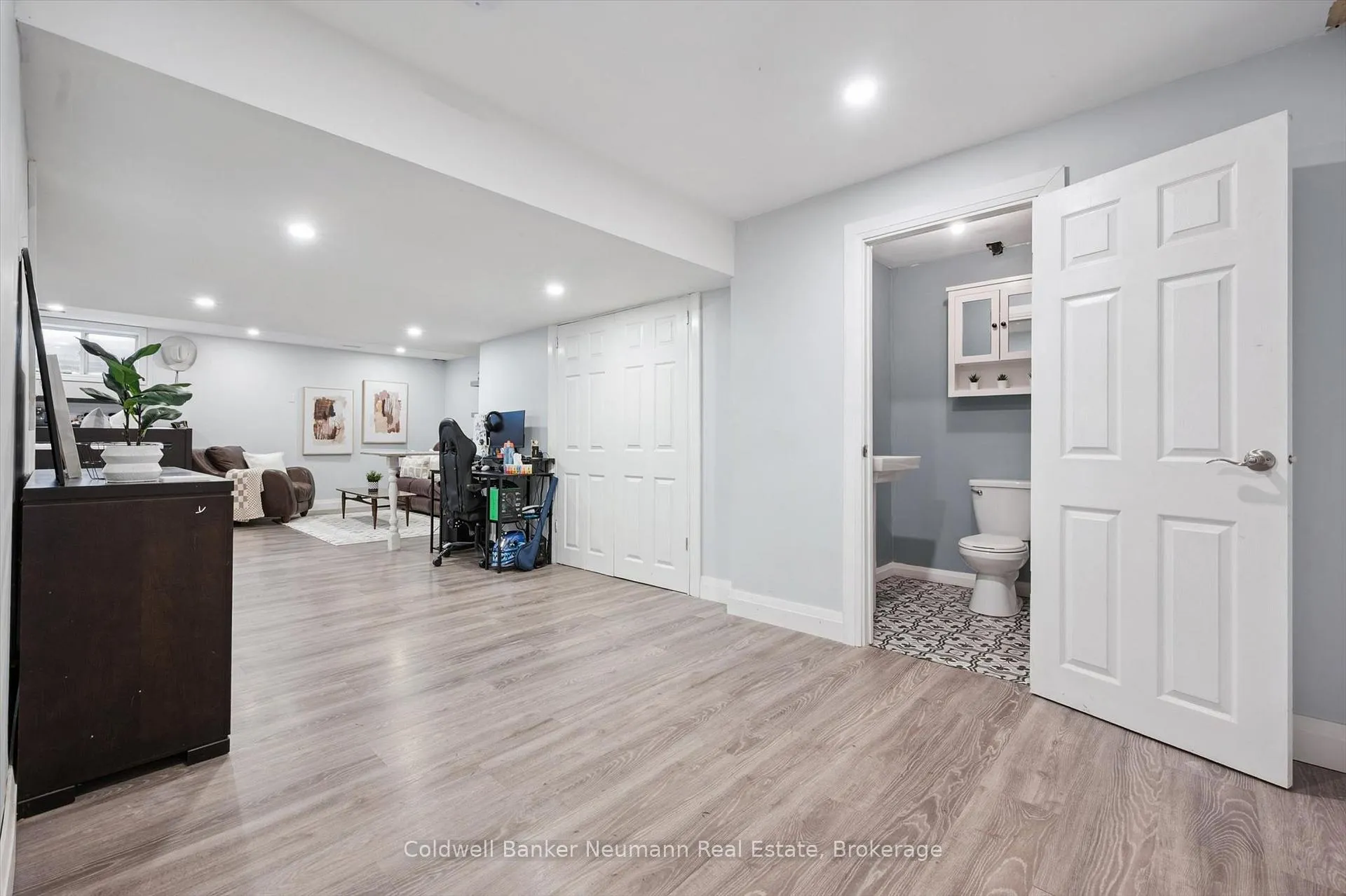 Photo 30 of Unit 37, 20 Shackleton Drive, Guelph, Grange Road — HOMEH