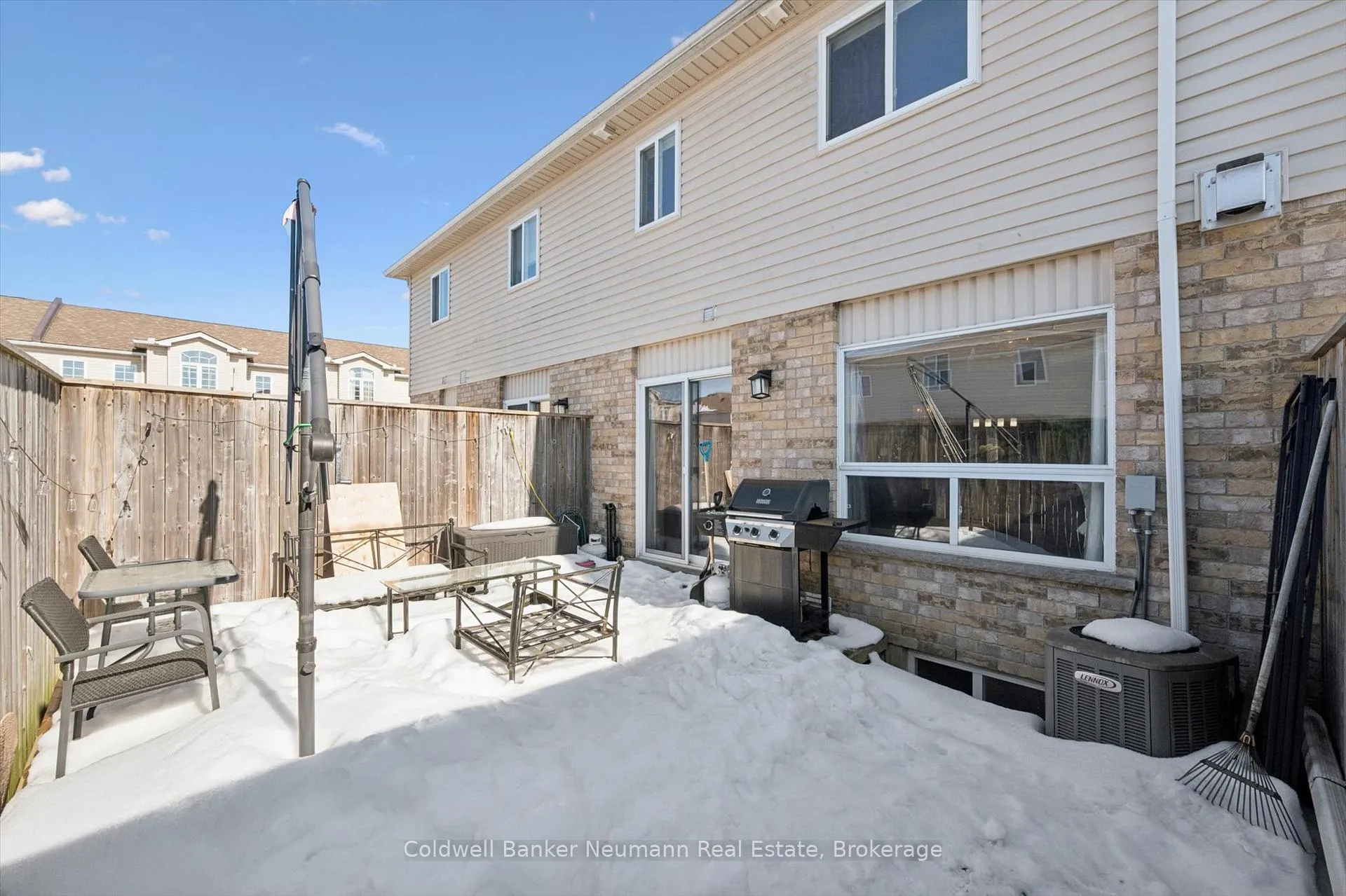 Photo 33 of Unit 37, 20 Shackleton Drive, Guelph, Grange Road — HOMEH