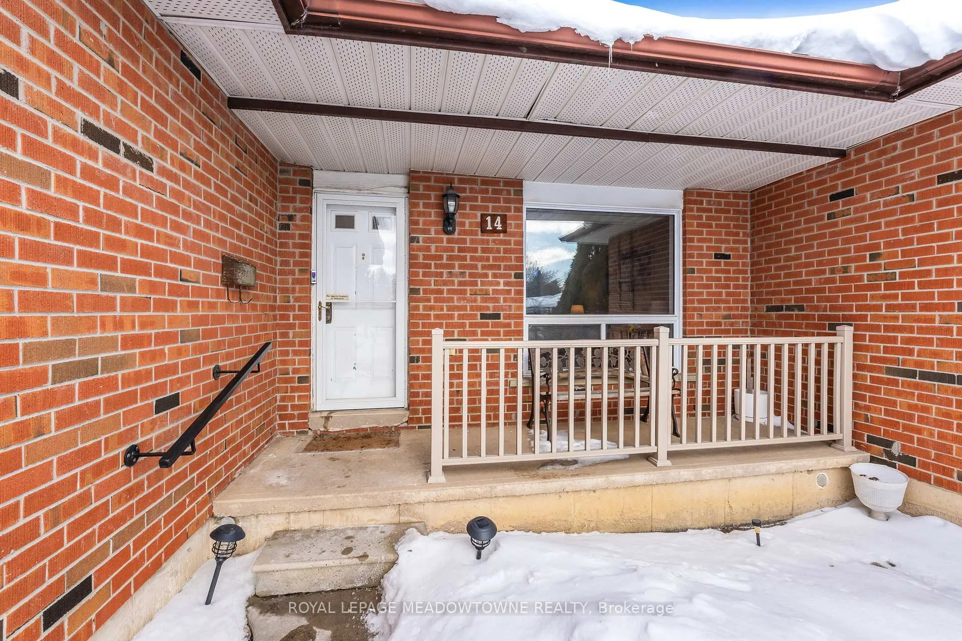 Photo 2 of 14 Brookland Drive, Brampton, Avondale — HOMEH