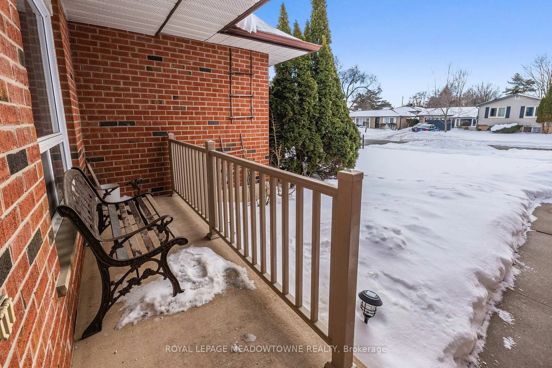 Photo 3 of 14 Brookland Drive, Brampton, Avondale — HOMEH