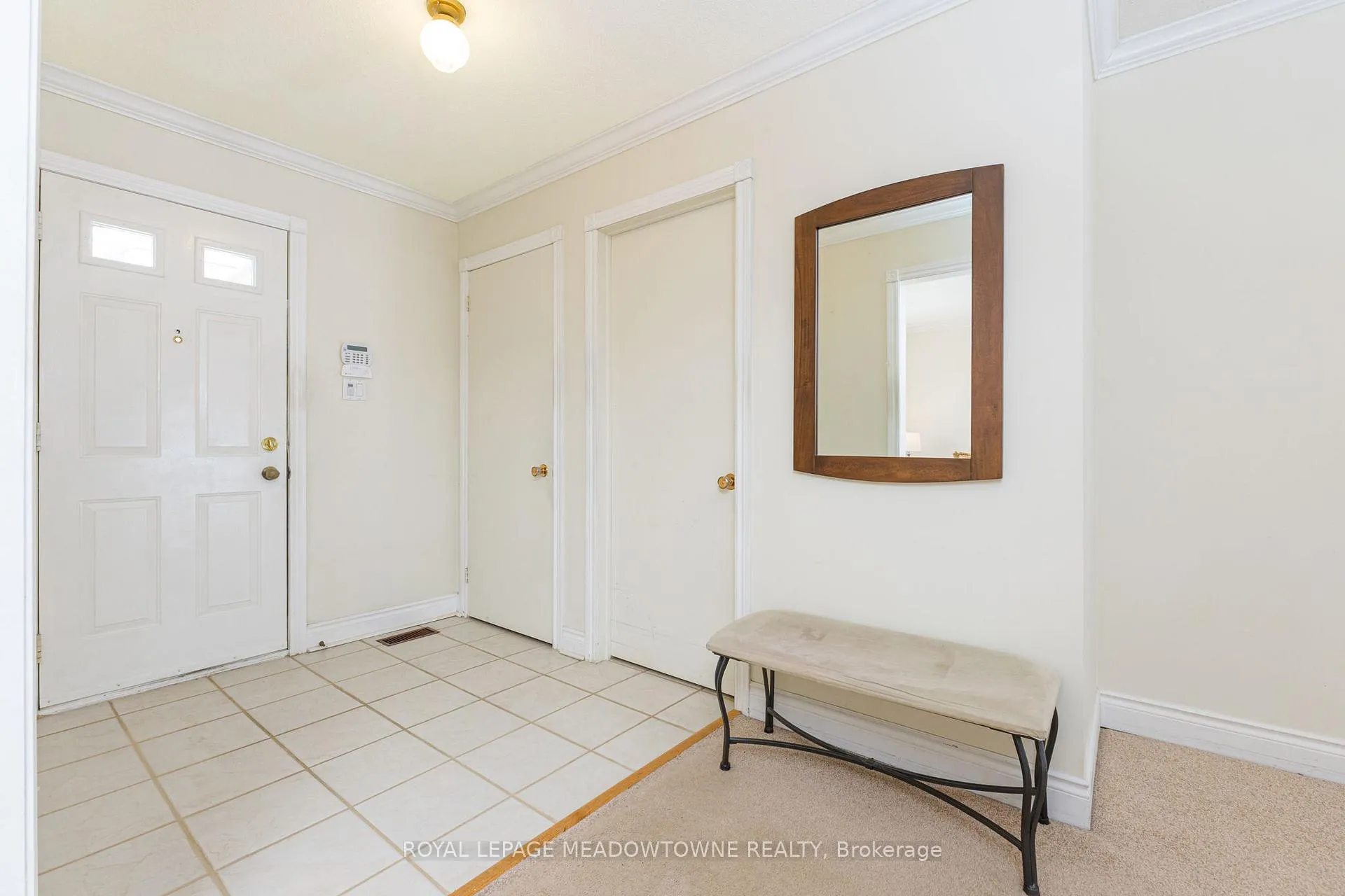 Photo 5 of 14 Brookland Drive, Brampton, Avondale — HOMEH