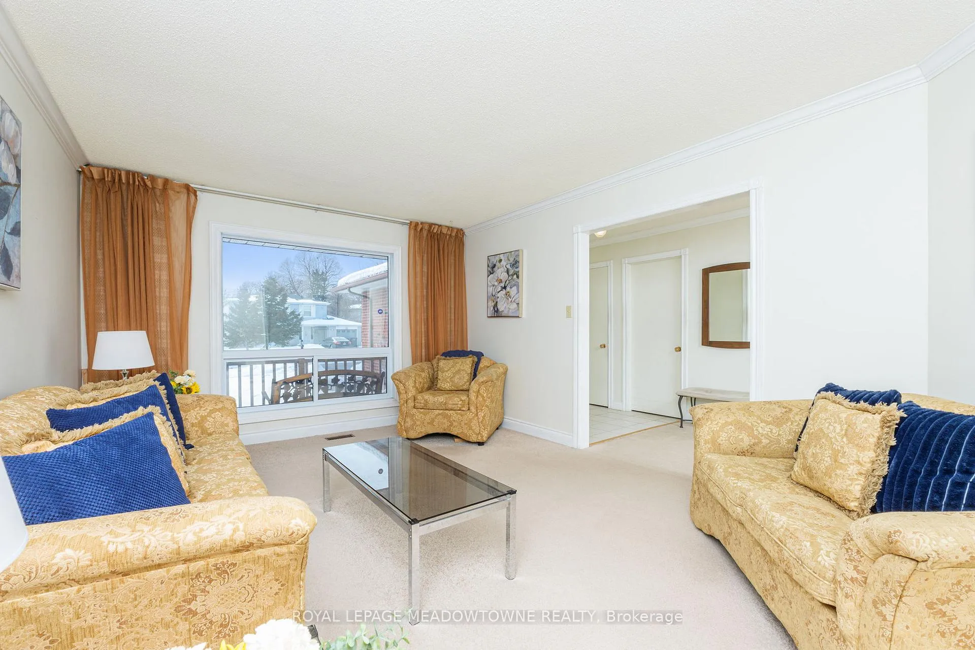 Photo 7 of 14 Brookland Drive, Brampton, Avondale — HOMEH