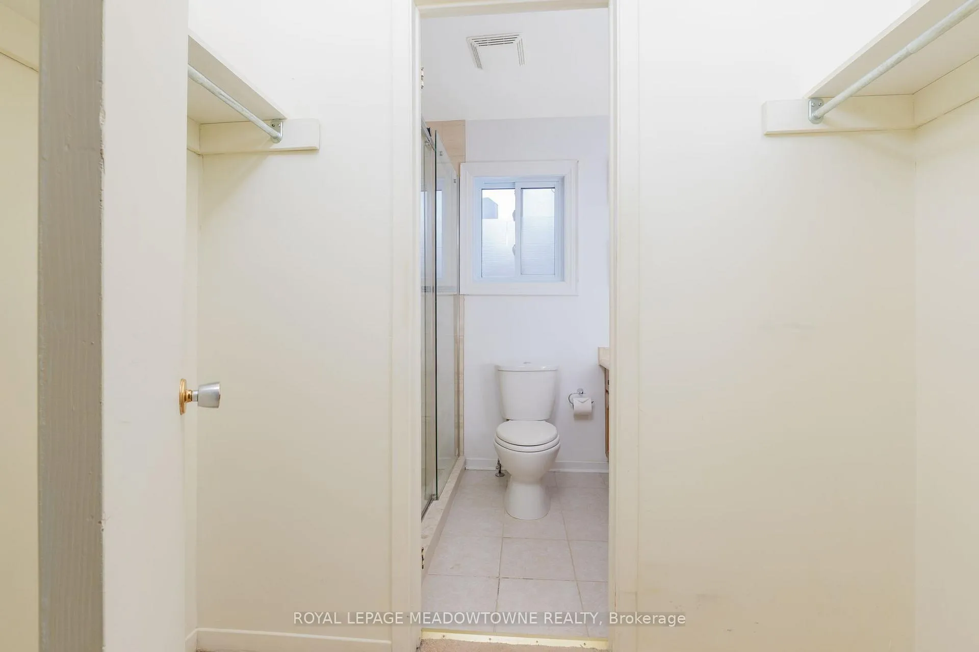 Photo 19 of 14 Brookland Drive, Brampton, Avondale — HOMEH