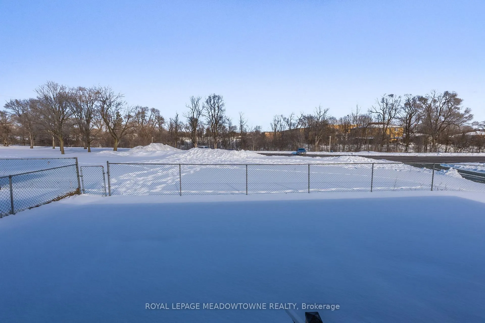 Photo 33 of 14 Brookland Drive, Brampton, Avondale — HOMEH