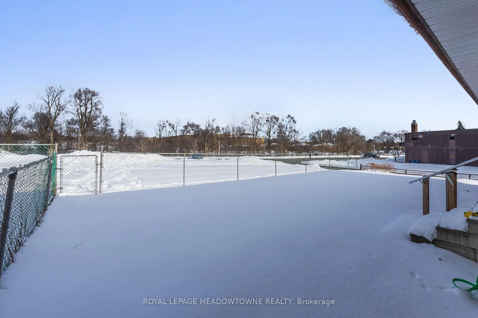 Photo 34 of 14 Brookland Drive, Brampton, Avondale — HOMEH