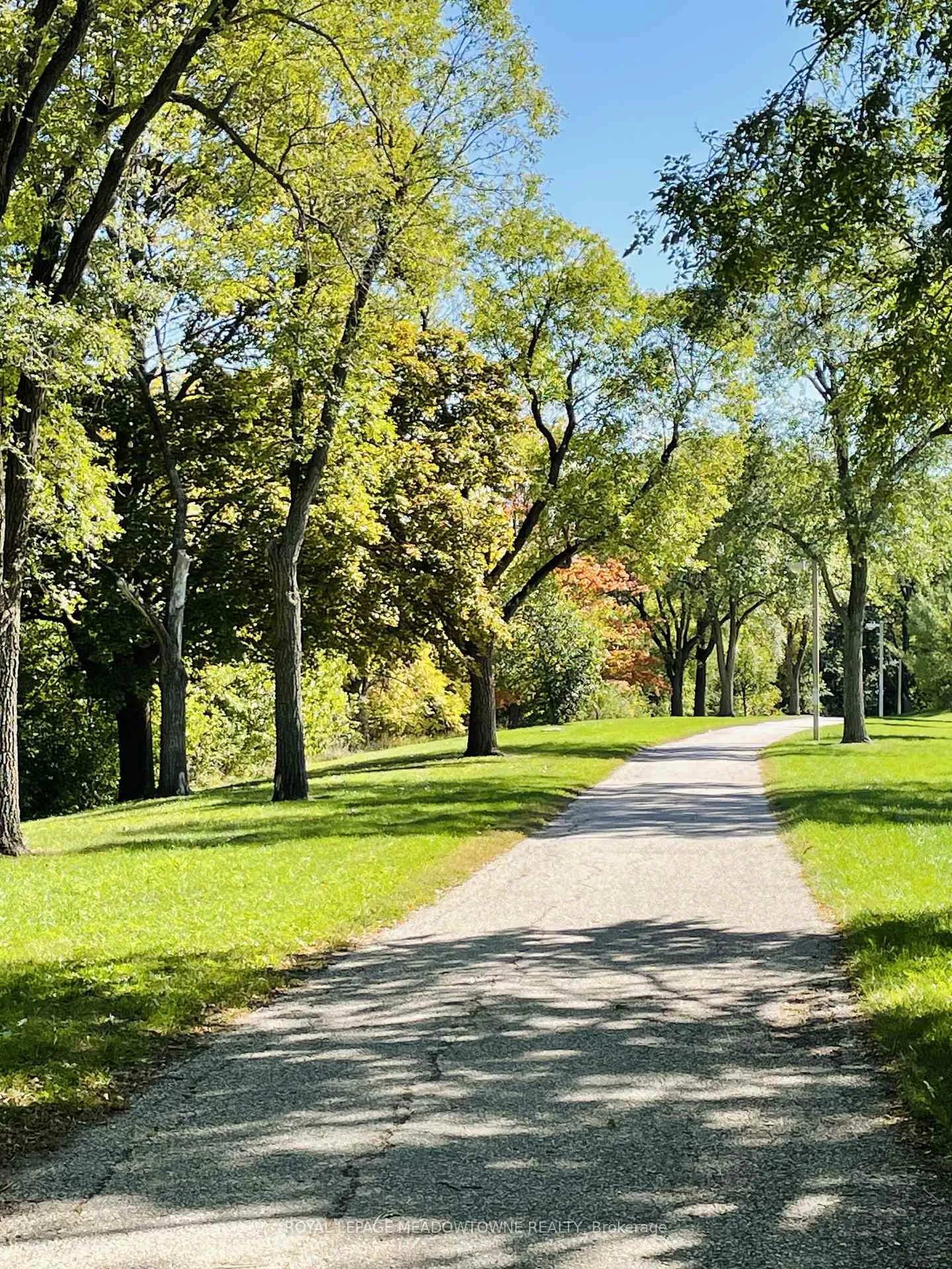 Photo 35 of 14 Brookland Drive, Brampton, Avondale — HOMEH