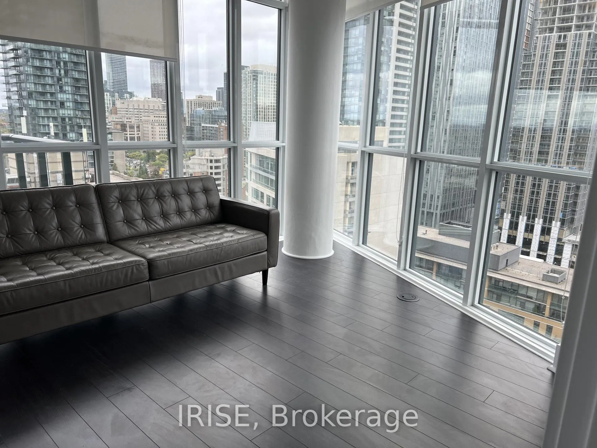 Photo 7 of Unit 1807, 32 Davenport Road, Toronto, The Annex — HOMEH