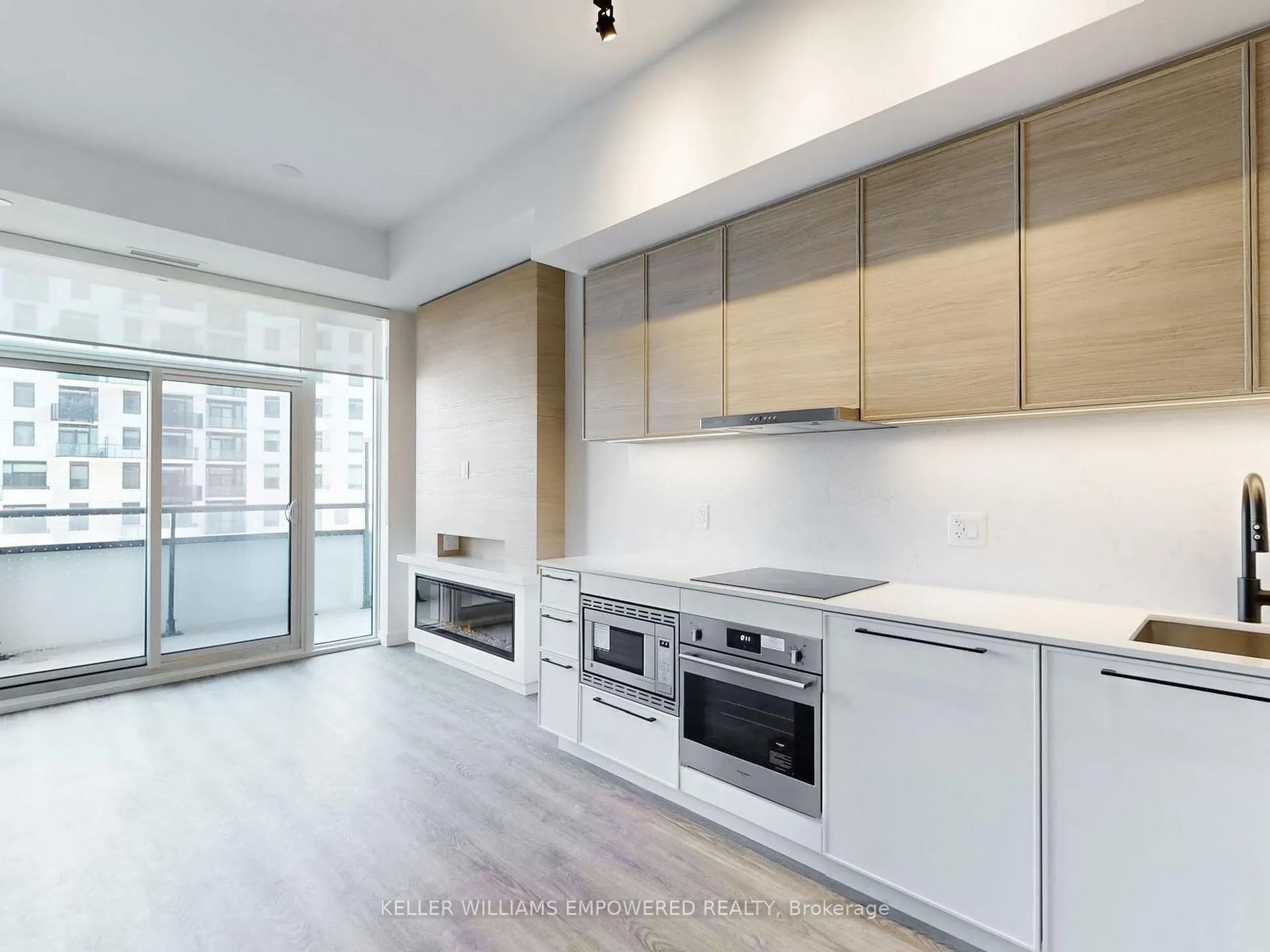 Photo 3 of Unit 826, 1050 Eastern Avenue, Toronto, Greenwood-Coxwell — HOMEH