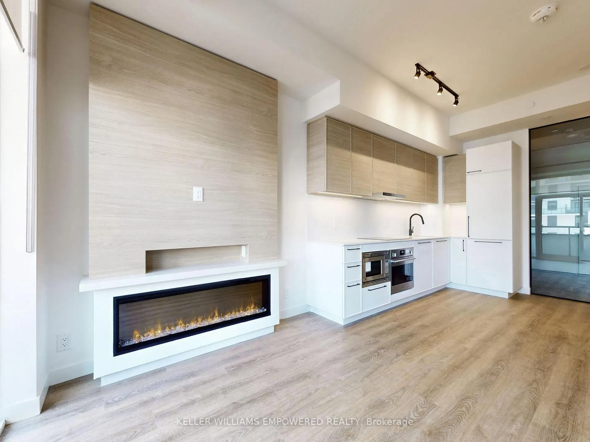Photo 10 of Unit 826, 1050 Eastern Avenue, Toronto, Greenwood-Coxwell — HOMEH
