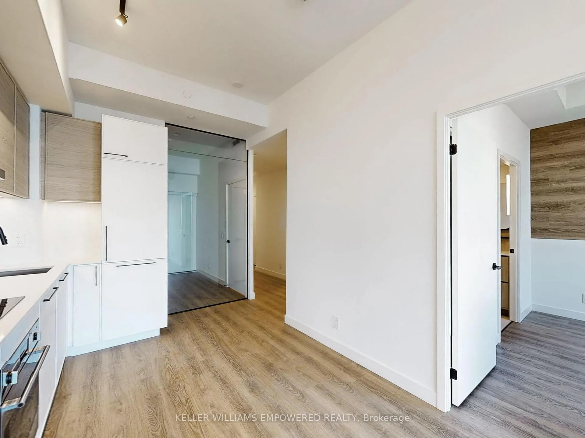 Photo 15 of Unit 826, 1050 Eastern Avenue, Toronto, Greenwood-Coxwell — HOMEH
