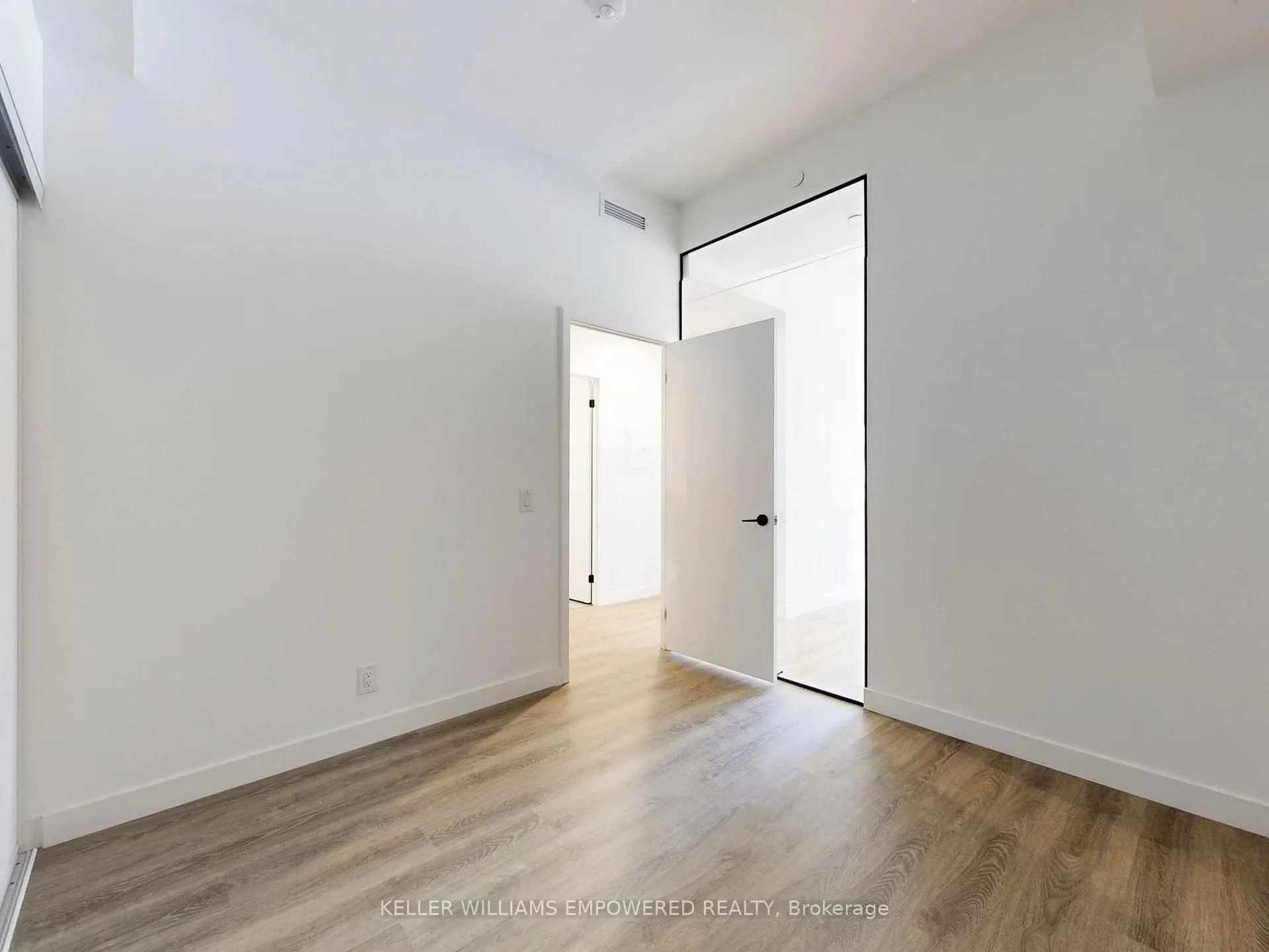 Photo 21 of Unit 826, 1050 Eastern Avenue, Toronto, Greenwood-Coxwell — HOMEH