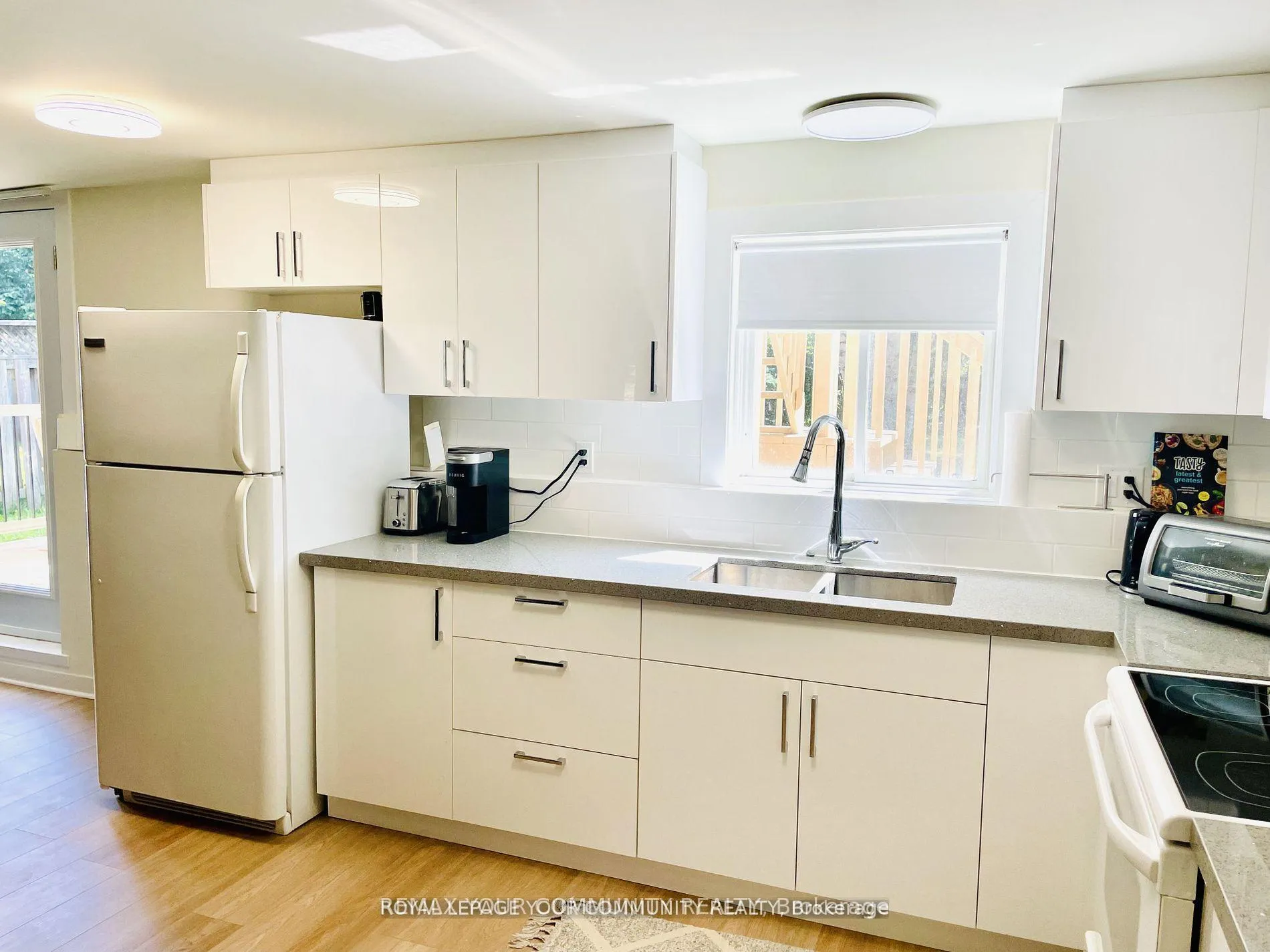 Photo 2 of 444 Sunnidale Road, Barrie, Sunnidale — HOMEH