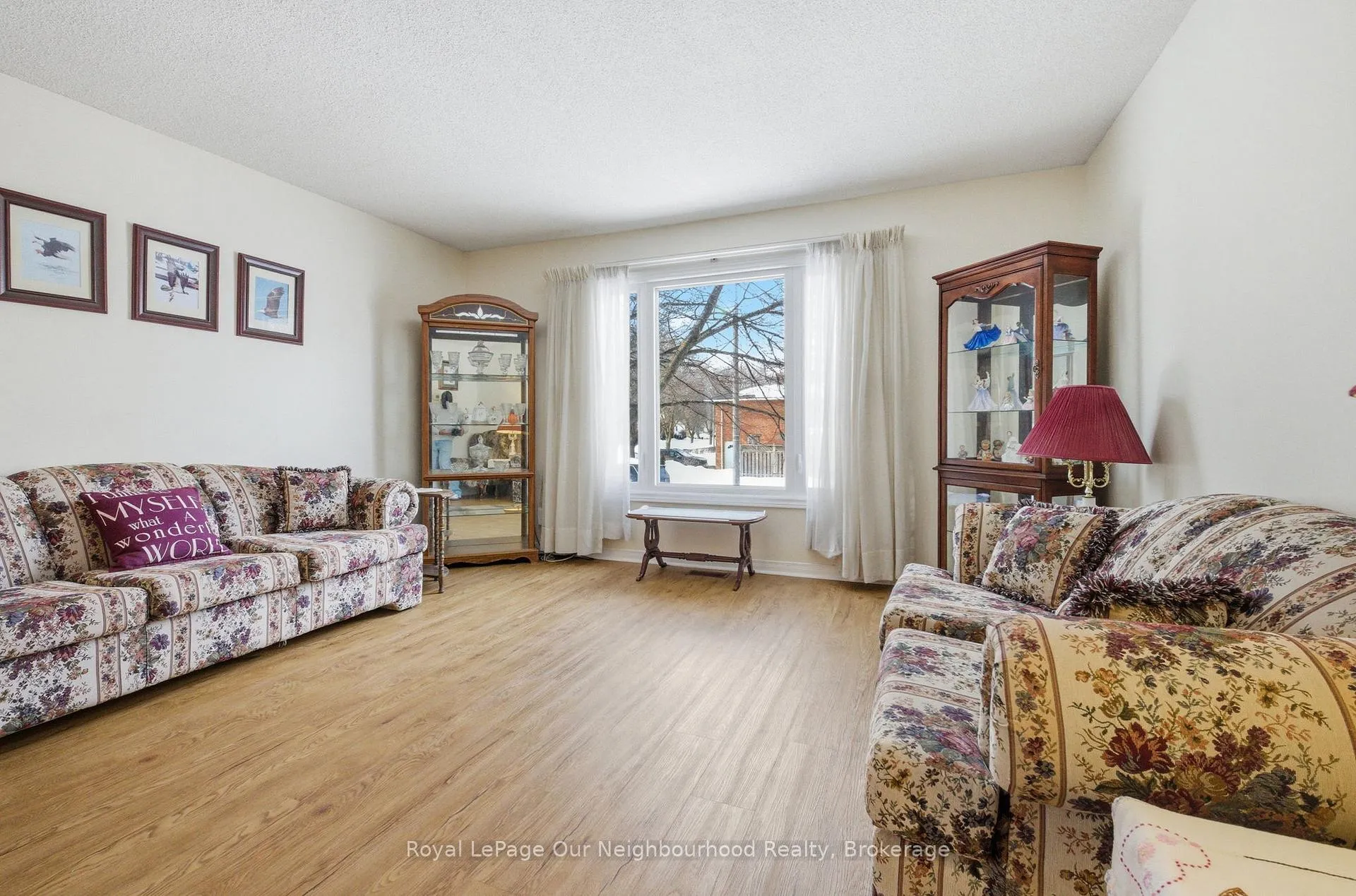 Photo 11 of 109 Ardwick Street, Whitby, Blue Grass Meadows — HOMEH