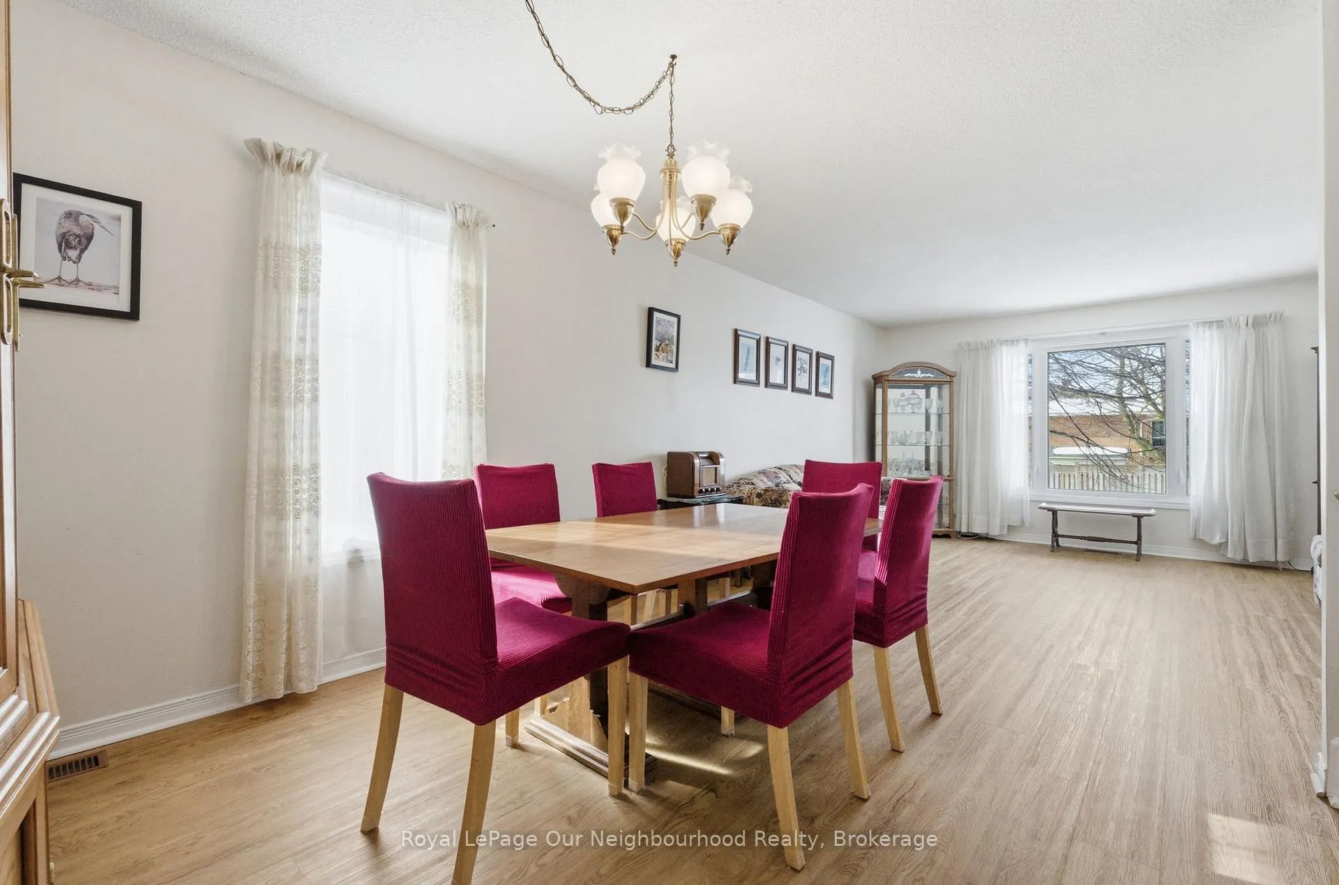 Photo 15 of 109 Ardwick Street, Whitby, Blue Grass Meadows — HOMEH