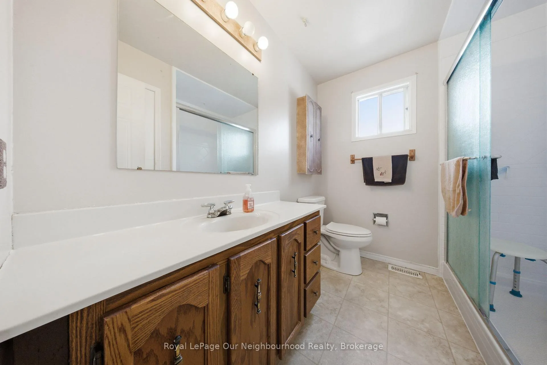 Photo 22 of 109 Ardwick Street, Whitby, Blue Grass Meadows — HOMEH