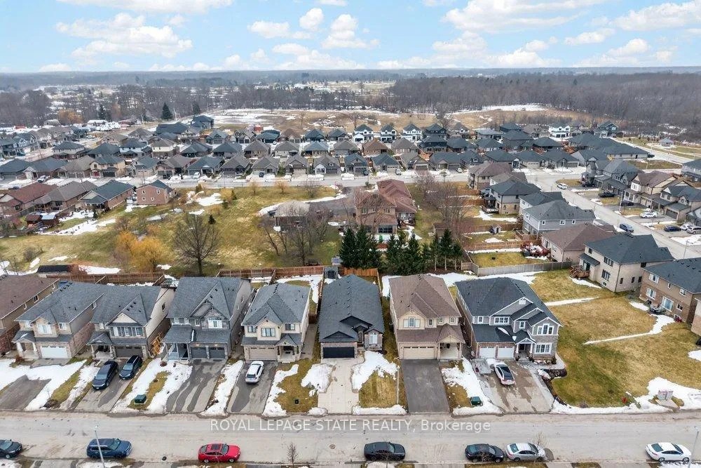 Photo 45 of 117 Monarch Street, Welland, Prince Charles — HOMEH