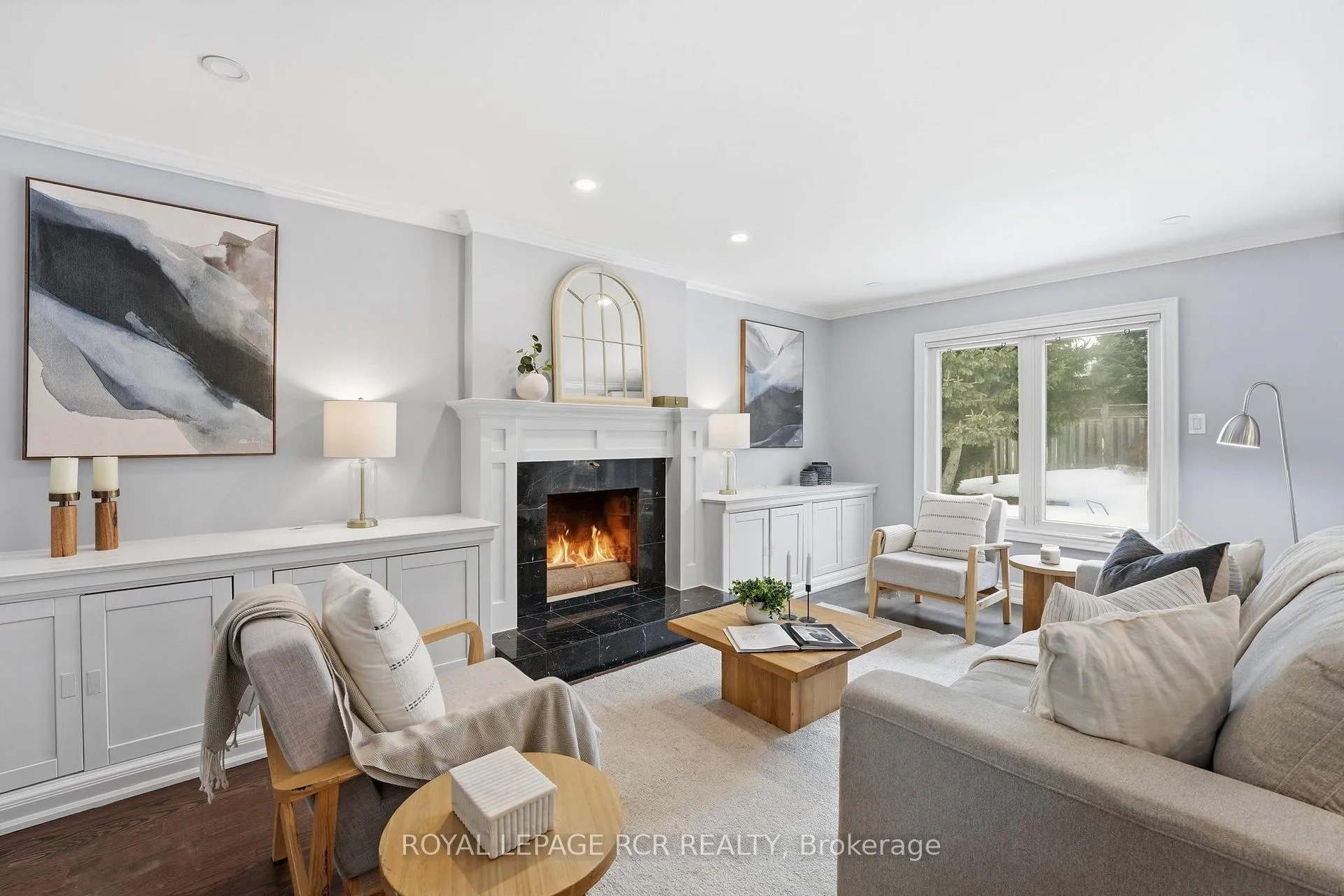 Photo 7 of 2 Meyer Circle, Markham, Markham Village — HOMEH