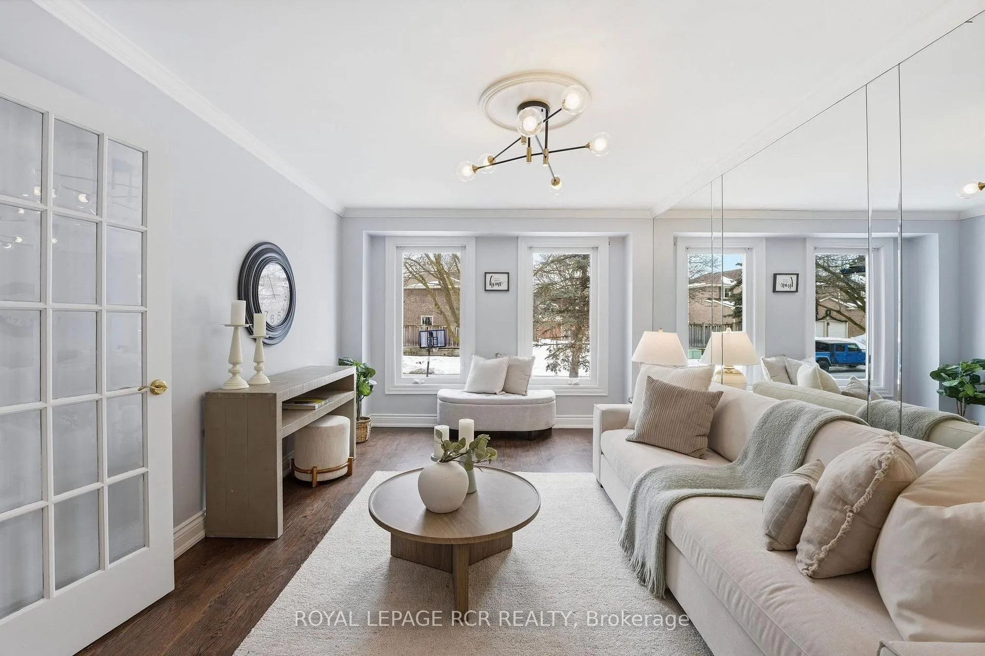 Photo 10 of 2 Meyer Circle, Markham, Markham Village — HOMEH