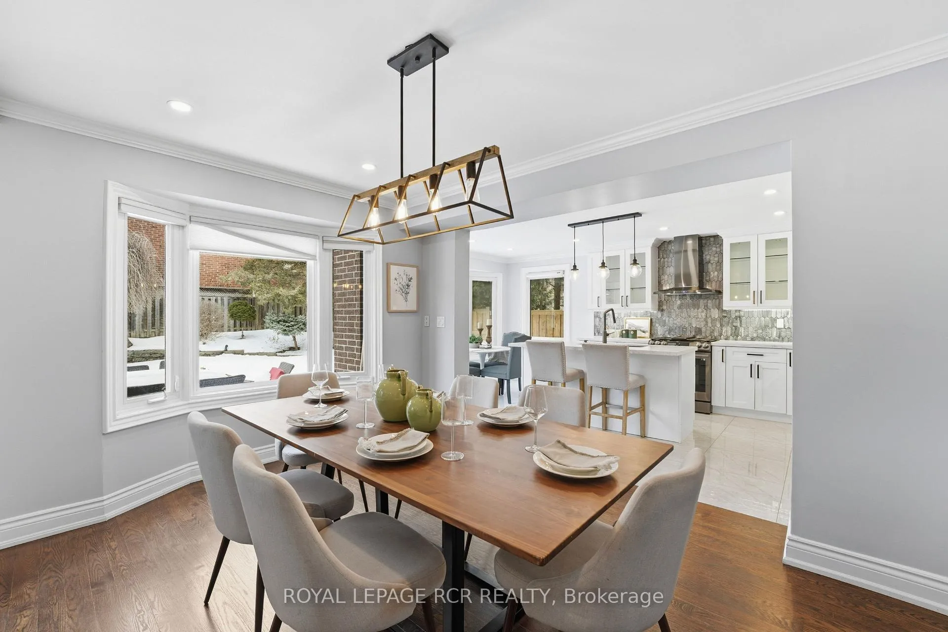 Photo 13 of 2 Meyer Circle, Markham, Markham Village — HOMEH