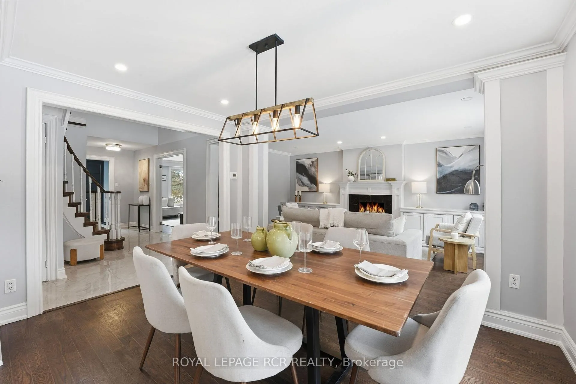 Photo 14 of 2 Meyer Circle, Markham, Markham Village — HOMEH