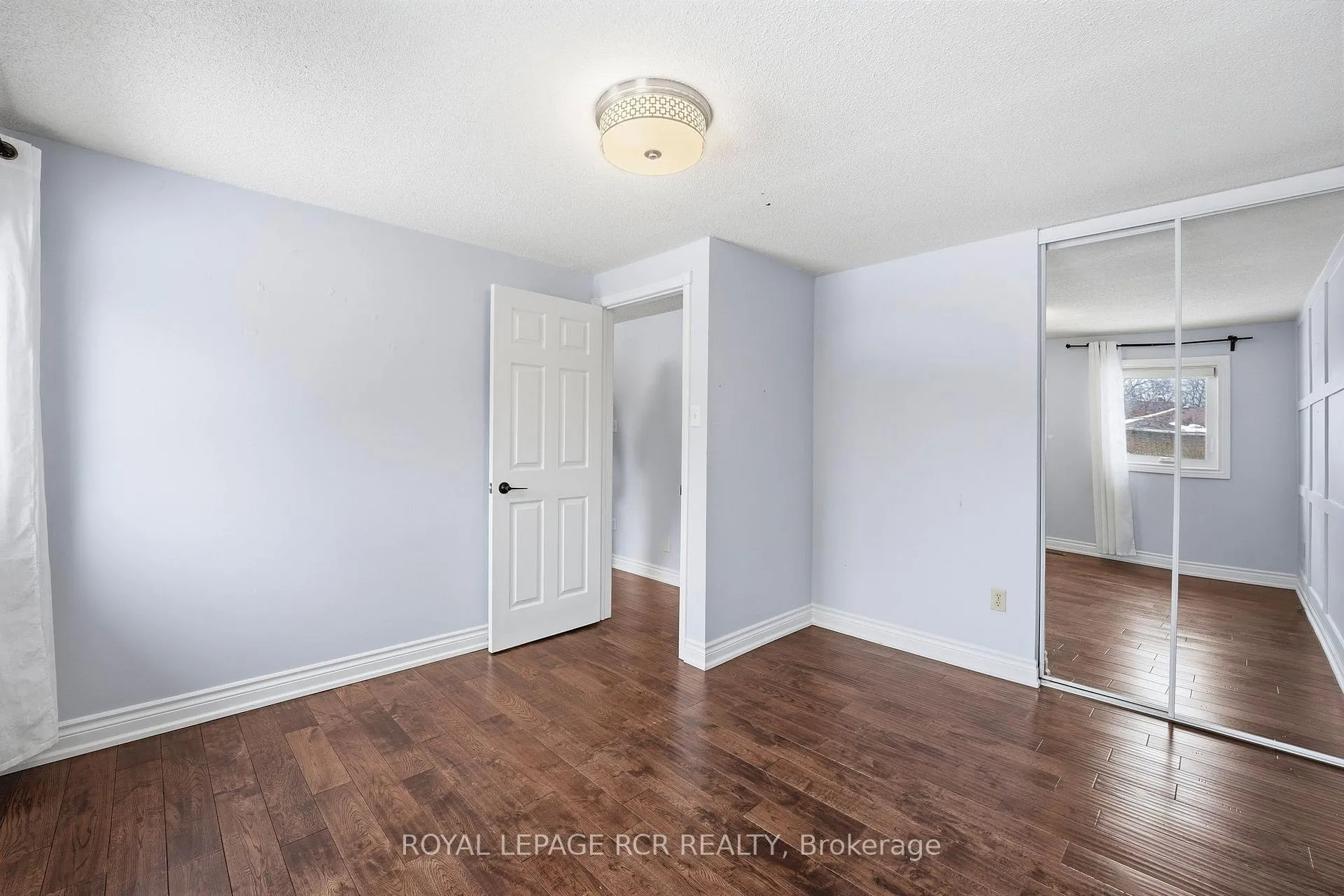 Photo 31 of 2 Meyer Circle, Markham, Markham Village — HOMEH