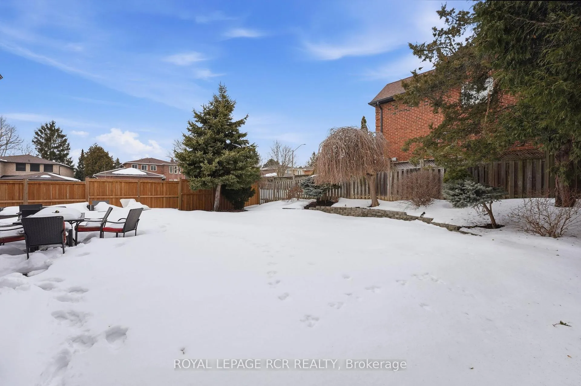 Photo 46 of 2 Meyer Circle, Markham, Markham Village — HOMEH