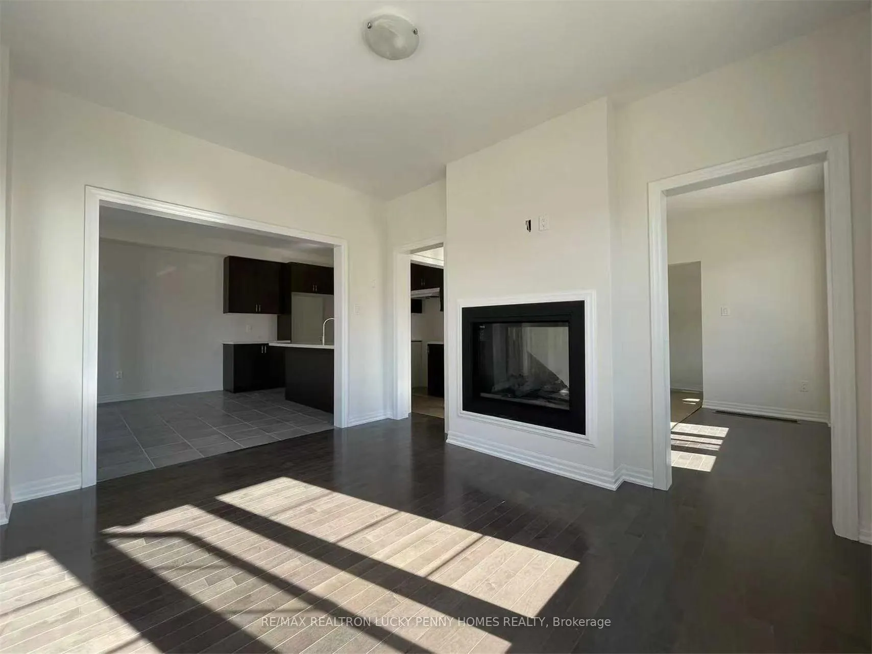 Photo 2 of 401 Fred Mclaren Boulevard, Markham, Wismer — HOMEH