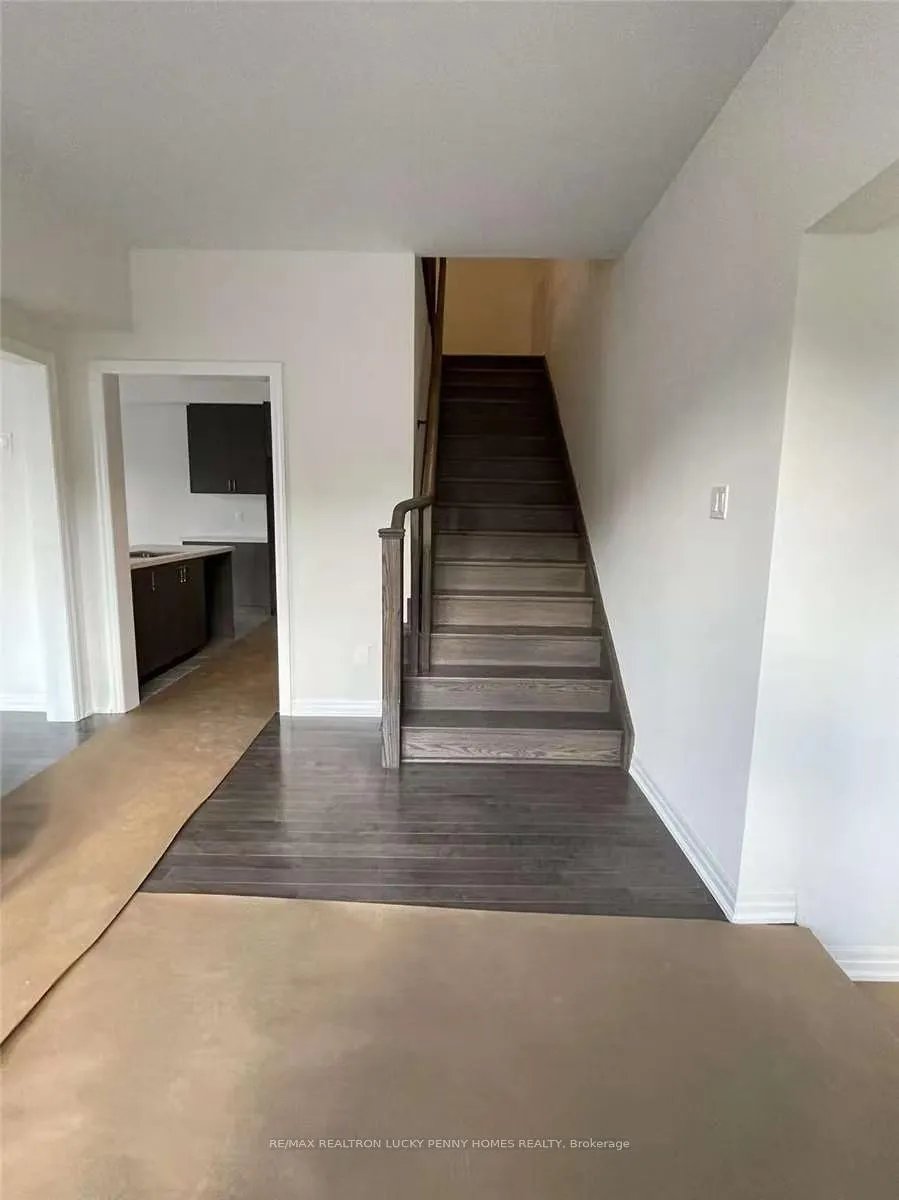 Photo 7 of 401 Fred Mclaren Boulevard, Markham, Wismer — HOMEH