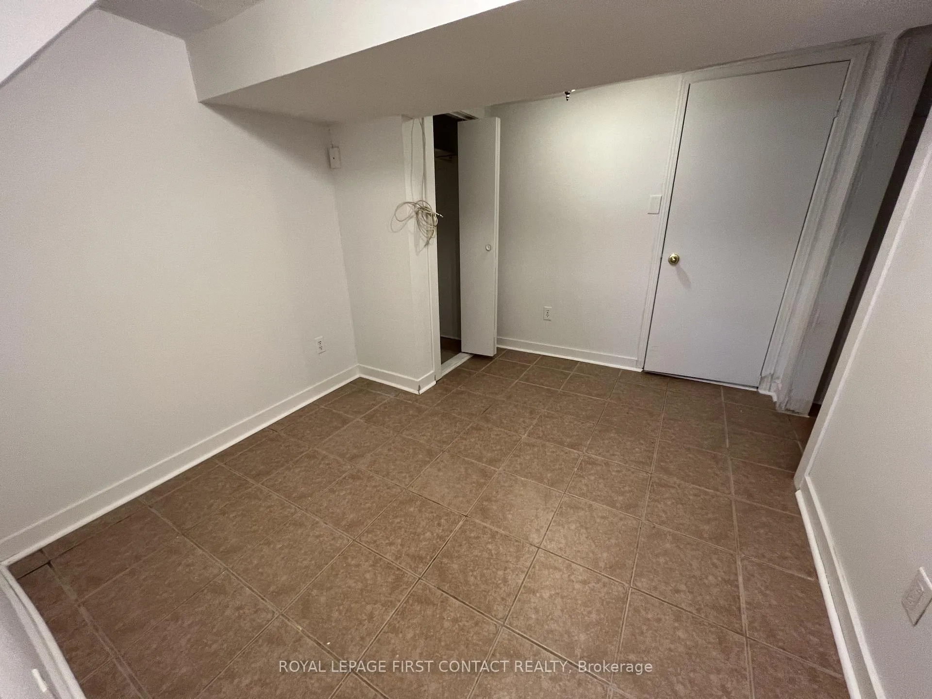 Photo 9 of Unit B, 228 Bayfield Street, Barrie, Bayfield — HOMEH
