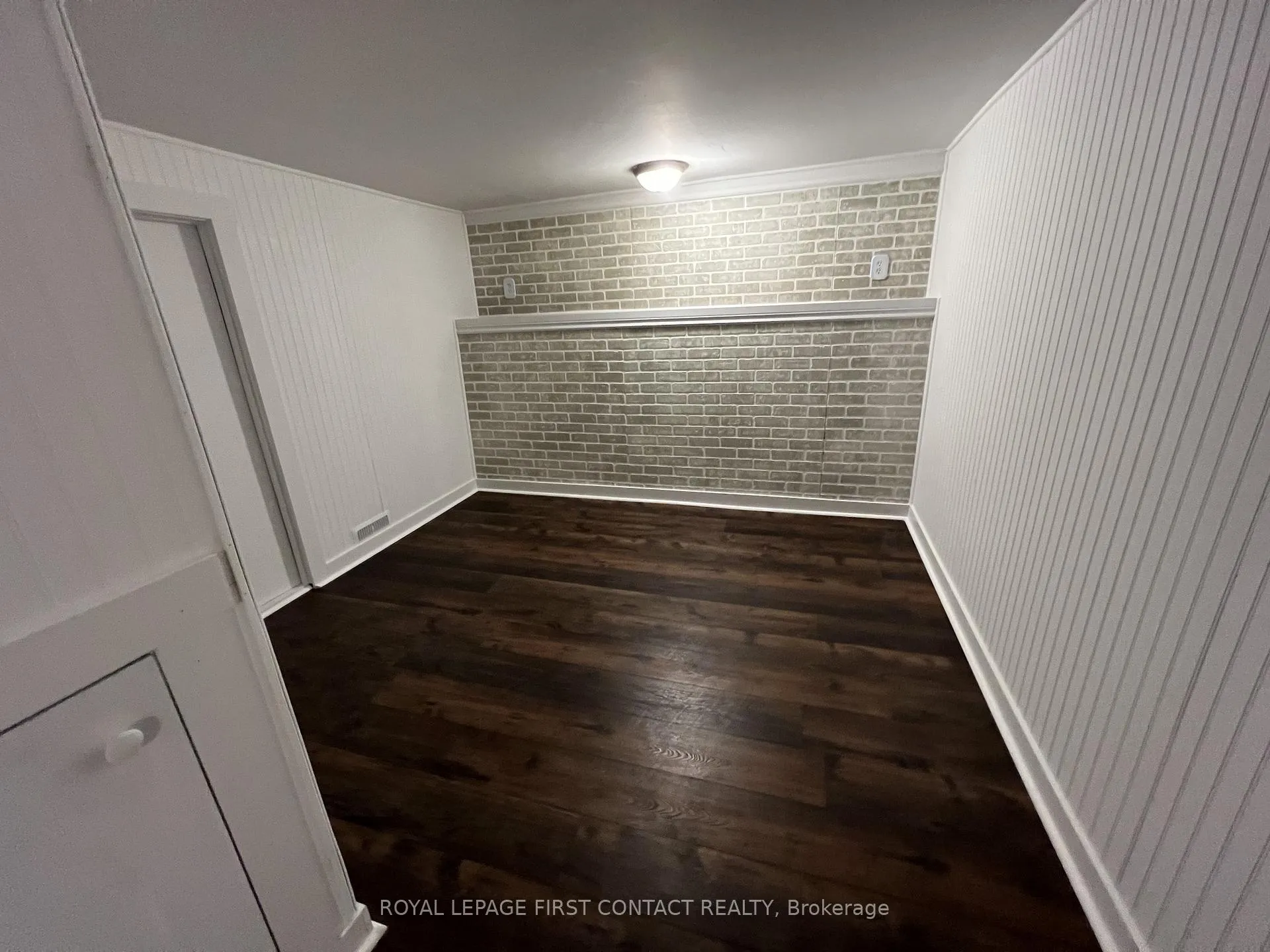 Photo 10 of Unit B, 228 Bayfield Street, Barrie, Bayfield — HOMEH