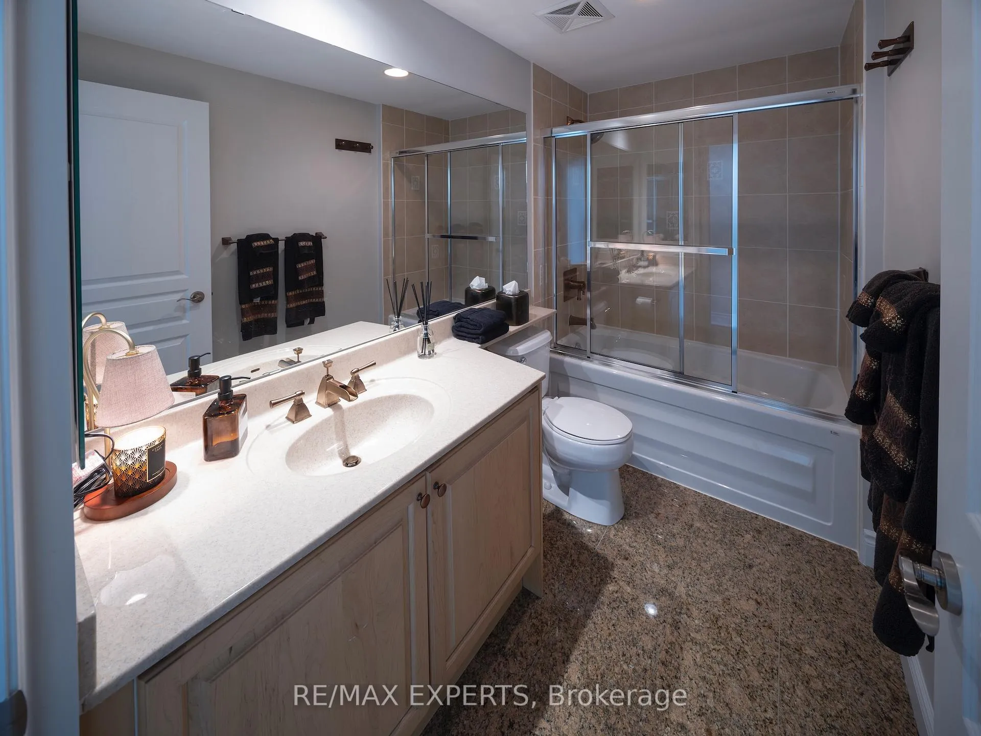 Photo 28 of Unit 1008, 319 Merton Street, Toronto, Mount Pleasant West — HOMEH
