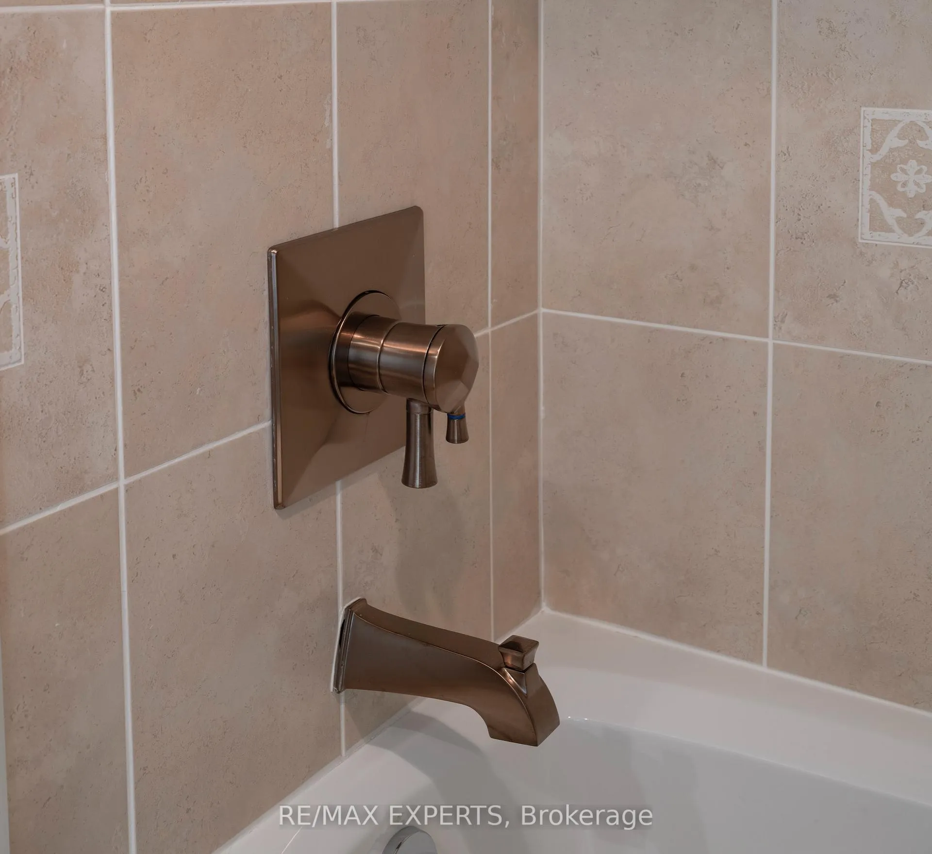 Photo 29 of Unit 1008, 319 Merton Street, Toronto, Mount Pleasant West — HOMEH